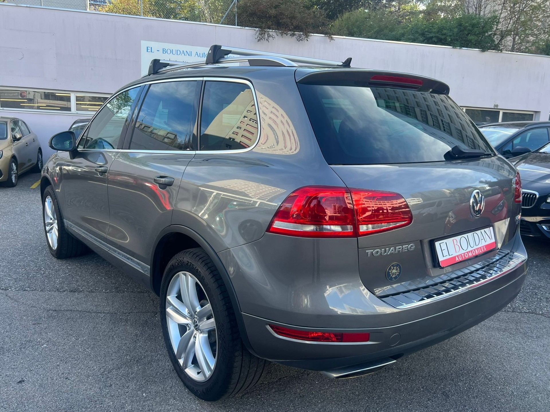 VW Touareg 3.0 TDI BlueMotion Technology Tiptronic-image-3