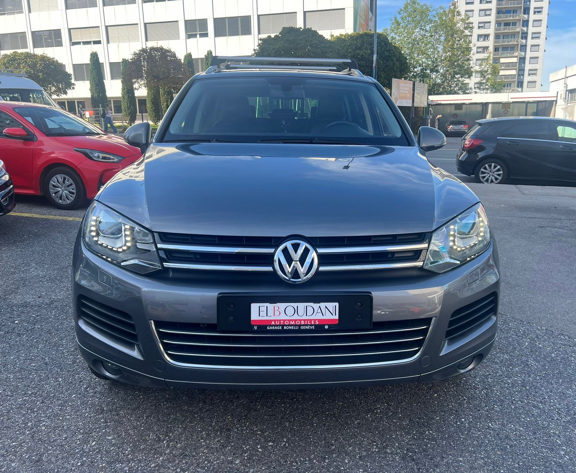 VW Touareg 3.0 TDI BlueMotion Technology Tiptronic-image-1