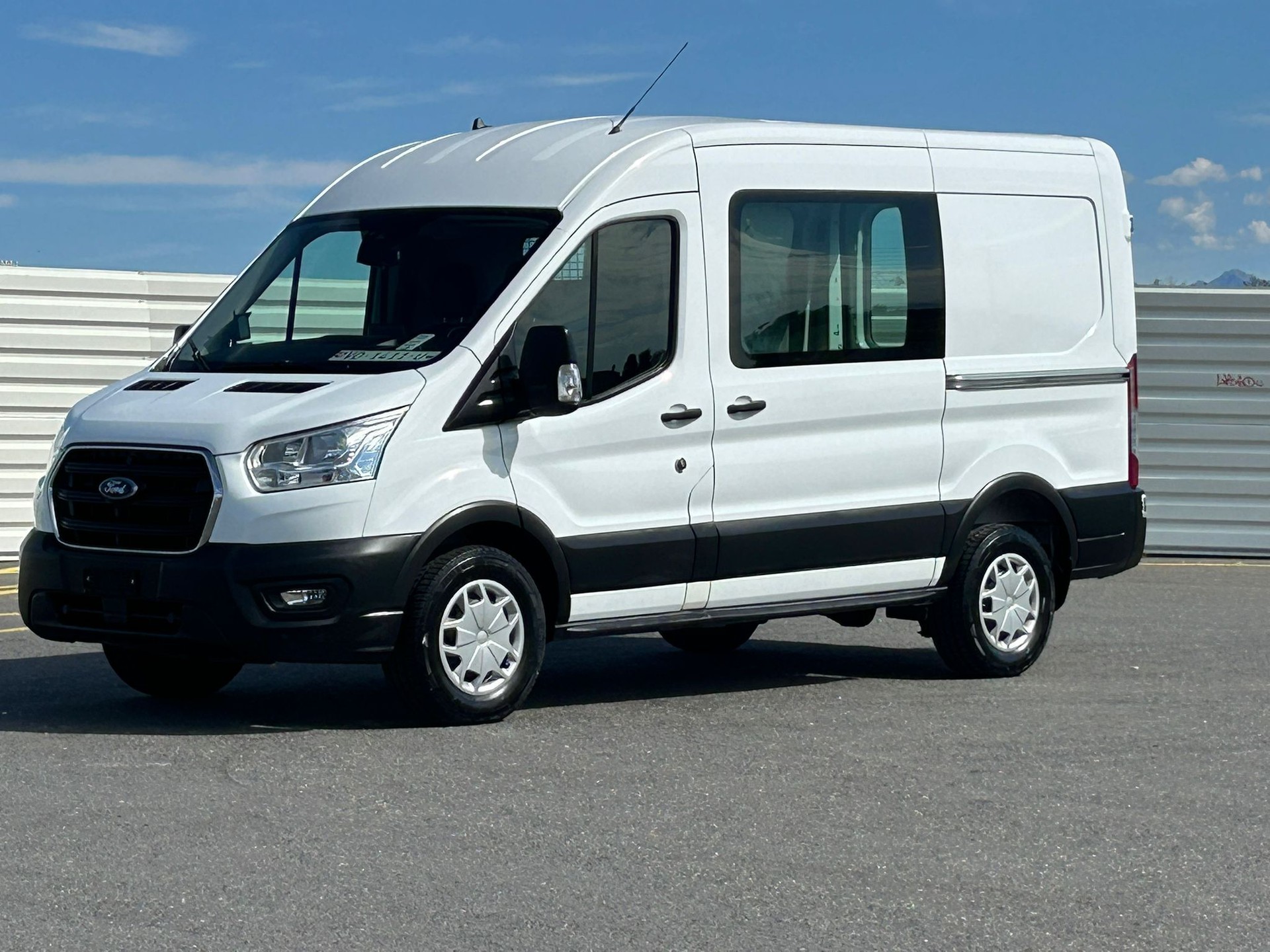 FORD Transit Van 350 L2 Trend 2.0 TDCi 130 4WD-image-16
