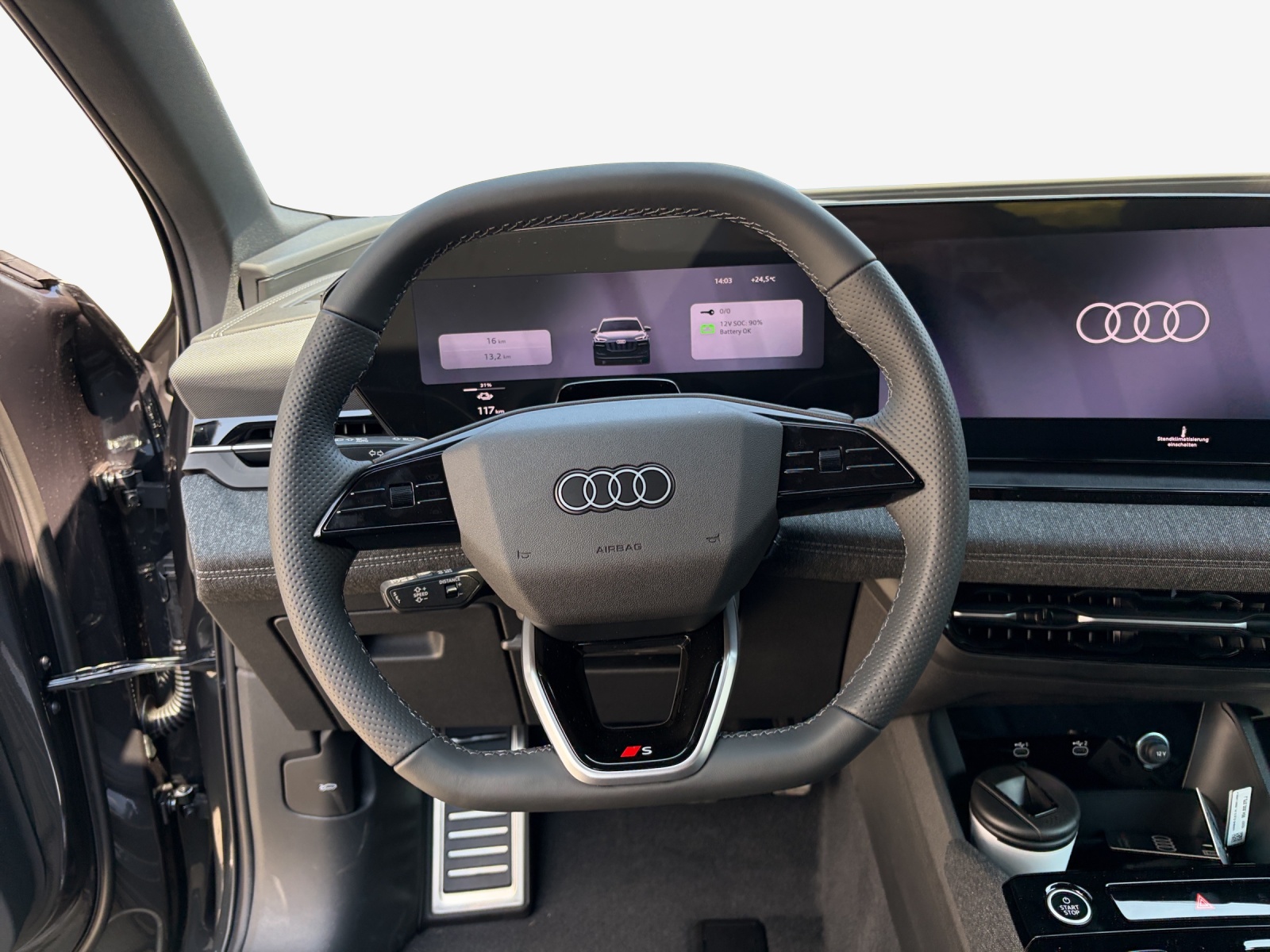 AUDI Q6 e-tron quattro-image-9