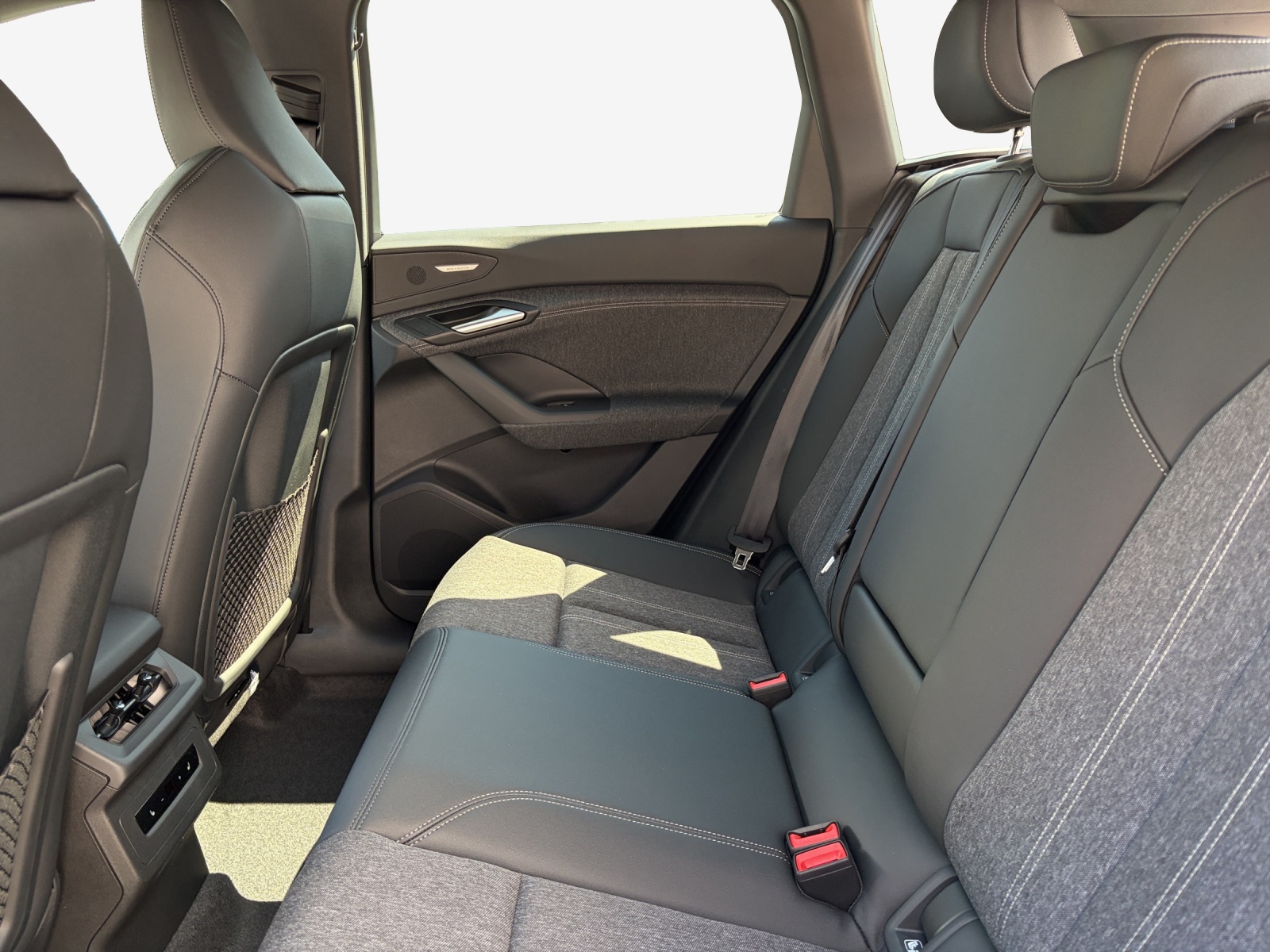 AUDI Q6 e-tron quattro-image-11