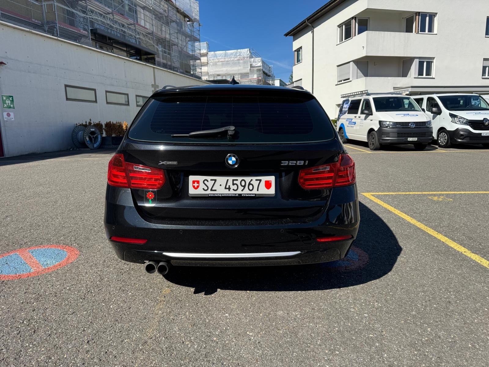 BMW 328i xDrive Touring Modern Line Steptronic-image-3