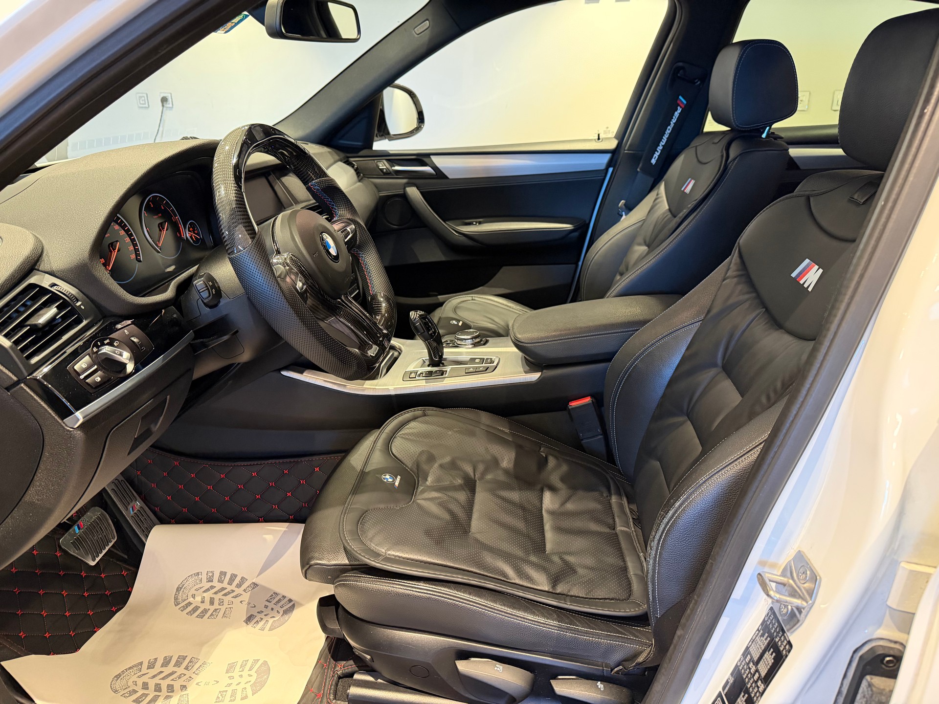 BMW X4 20d xDrive-image-17