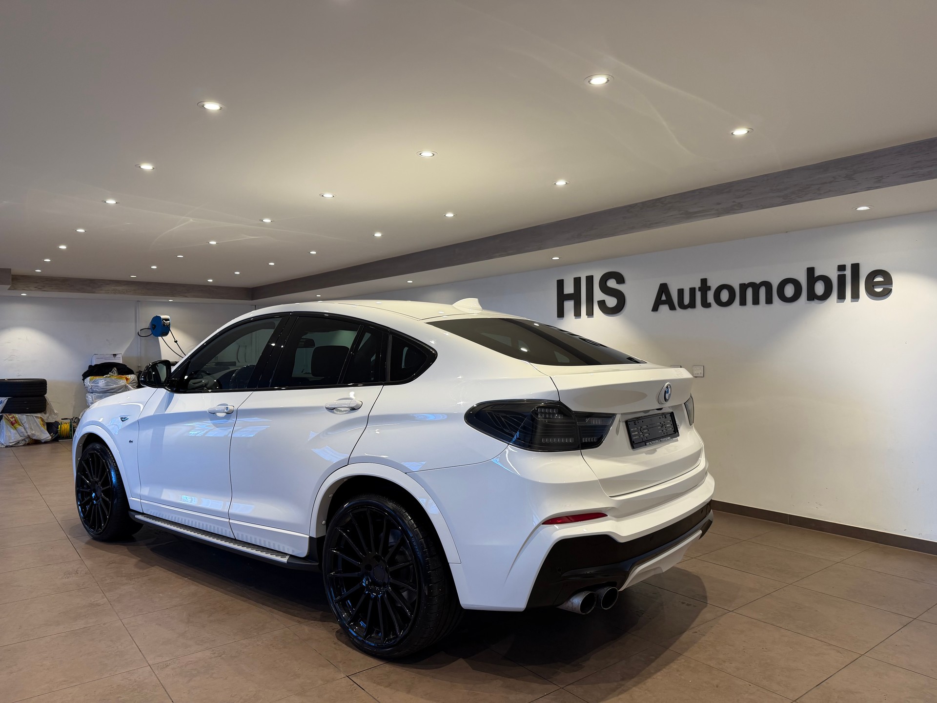 BMW X4 20d xDrive-image-4