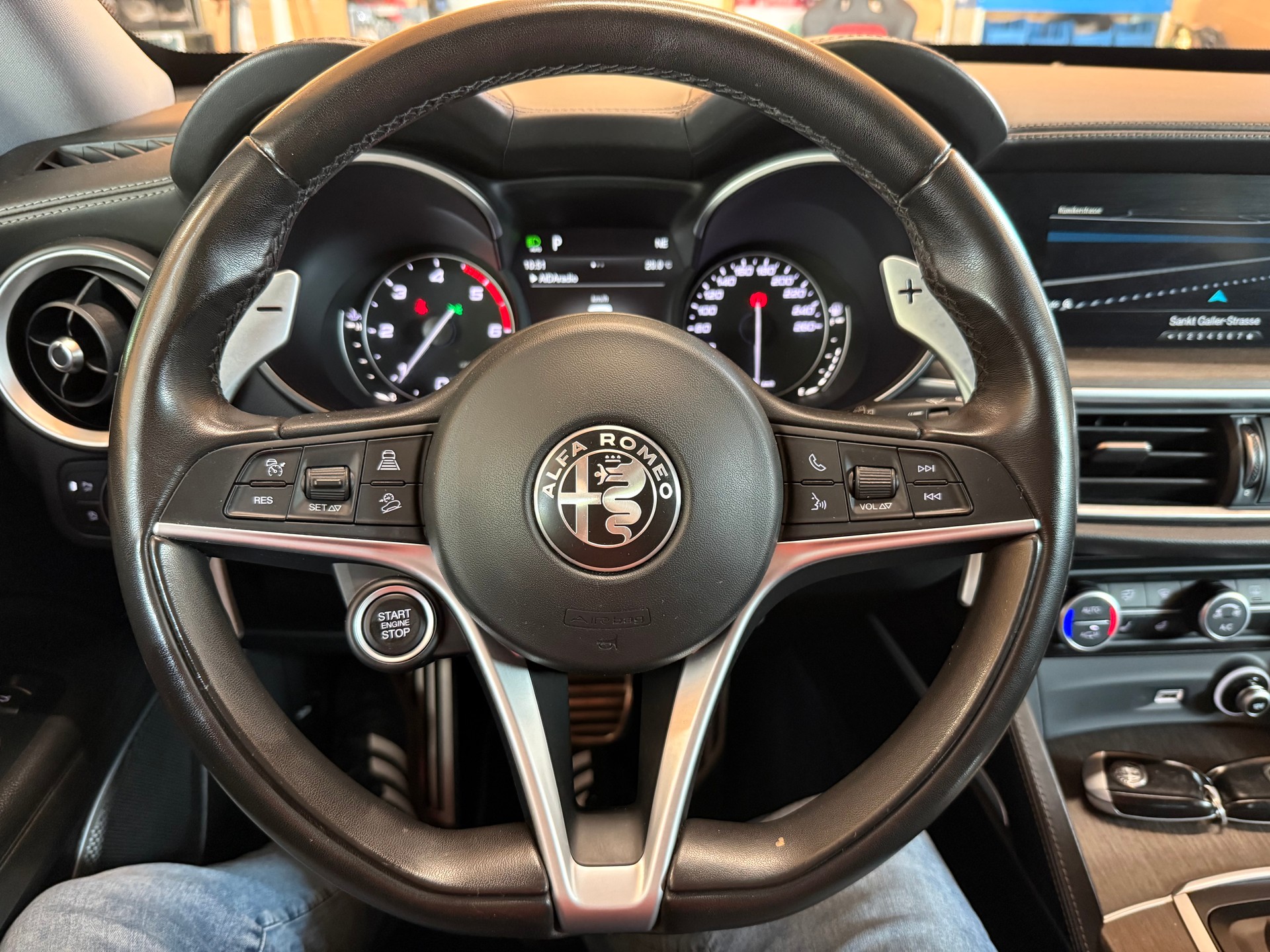 ALFA ROMEO Stelvio 2.2 JTDM Executive Q4 Automatic-image-9