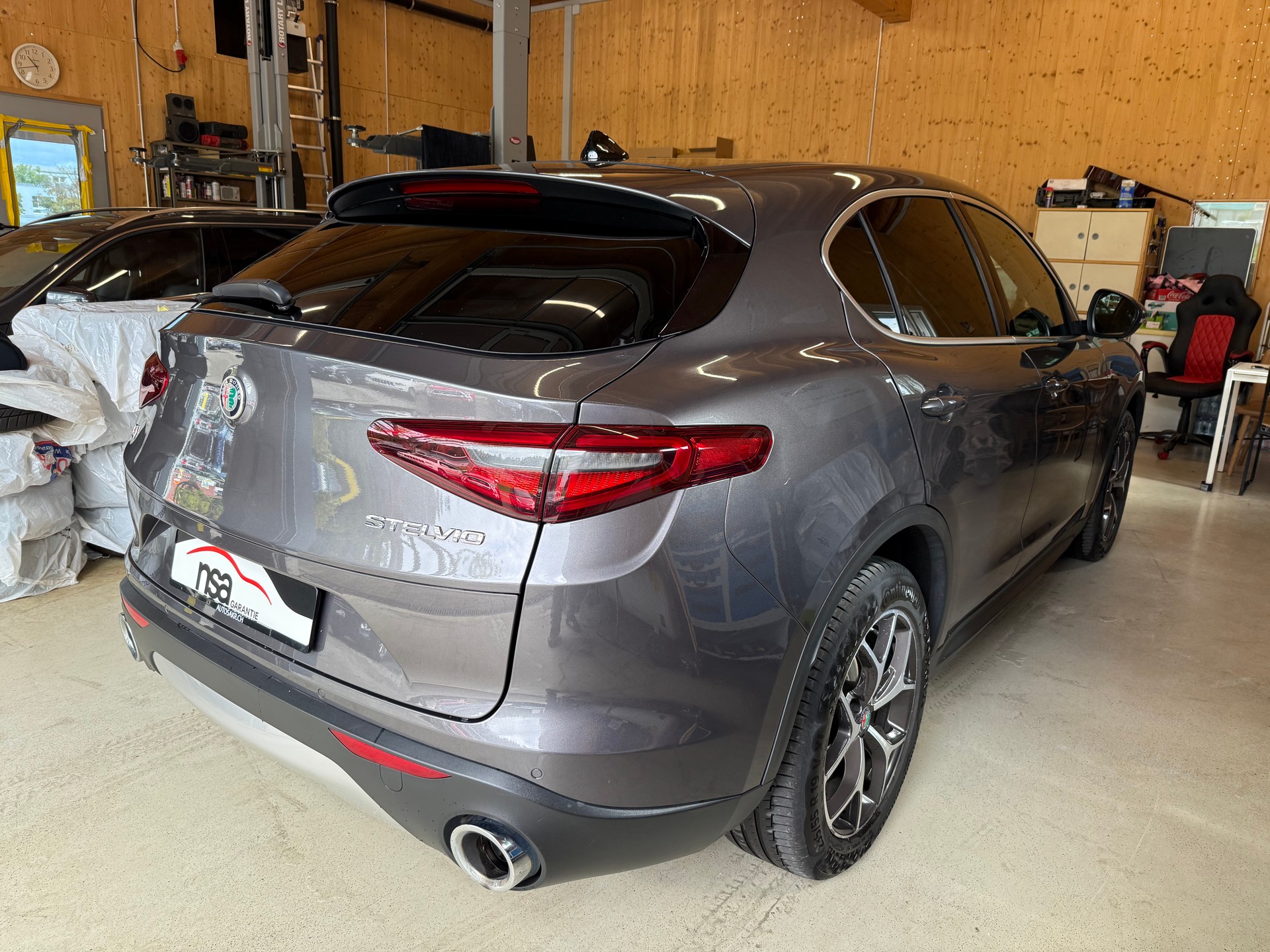 ALFA ROMEO Stelvio 2.2 JTDM Executive Q4 Automatic-image-3
