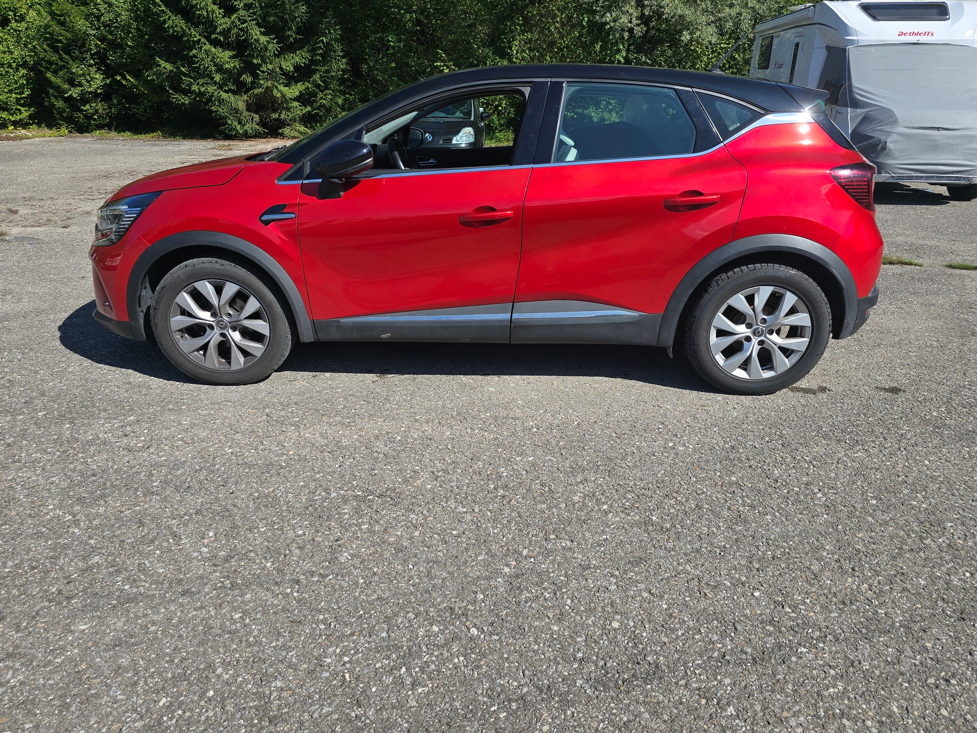 RENAULT Captur 1.3 TCe EDC Edition 1 EDC-image-2