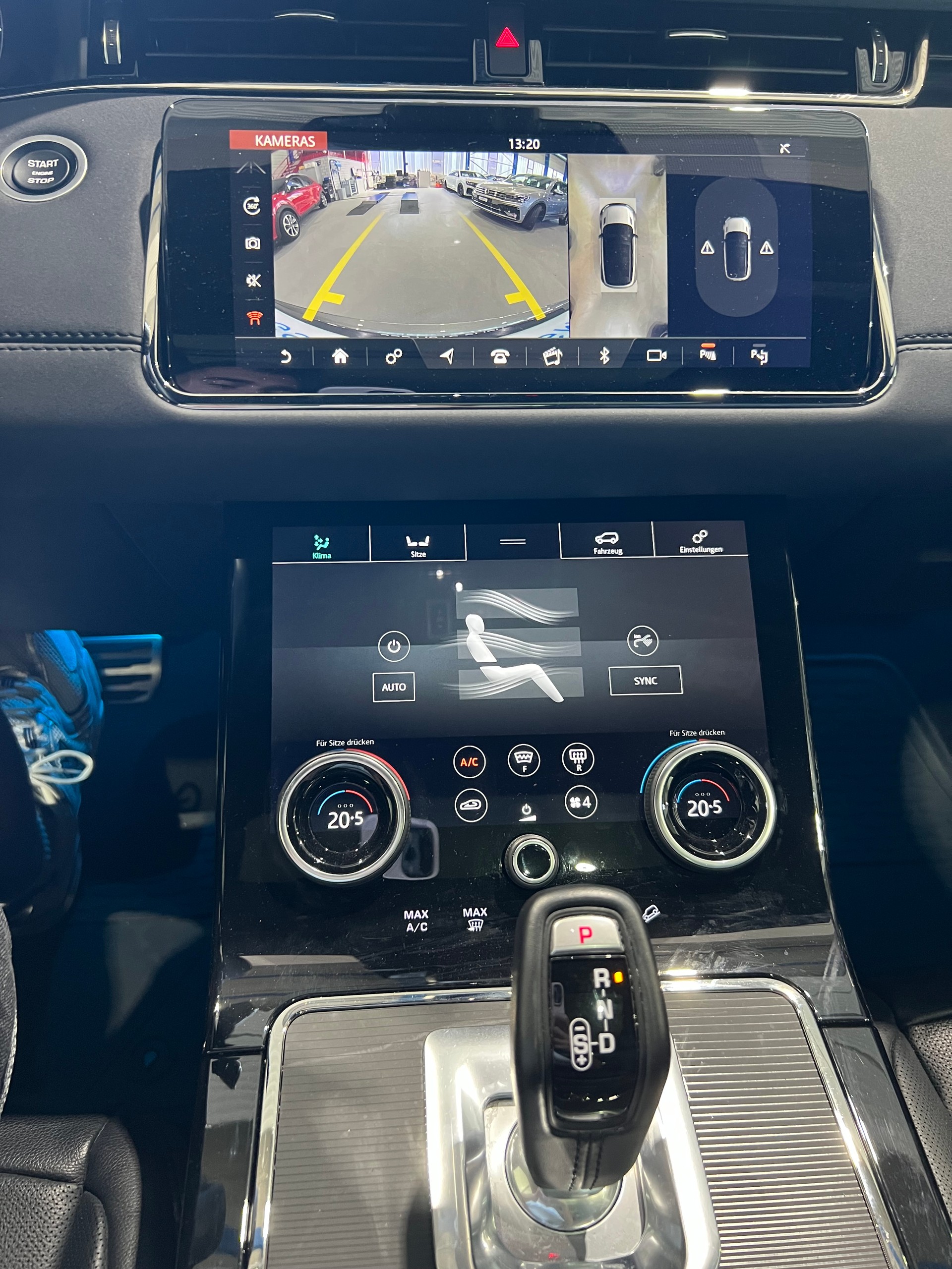 LAND ROVER Range Rover Evoque P 200 R-Dynamic**Panodach,Tempomat ACC,Head Up,Frisch ab MFK**-image-13