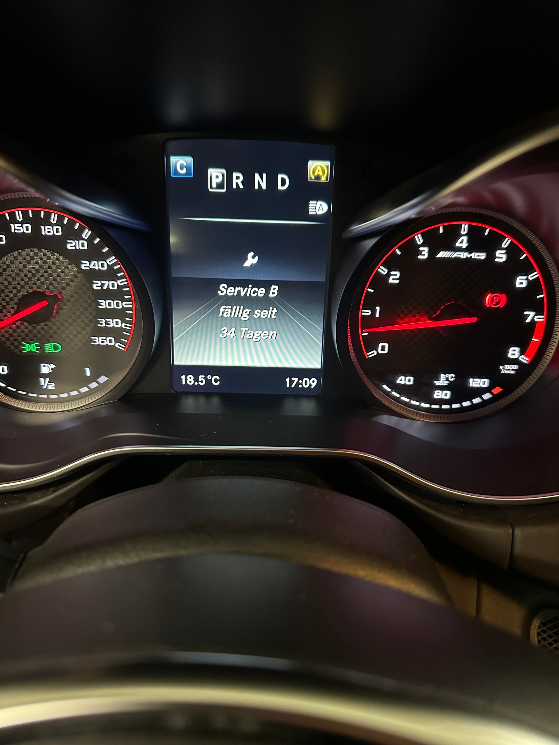 MERCEDES-BENZ AMG GT S Speedshift DCT-image-7
