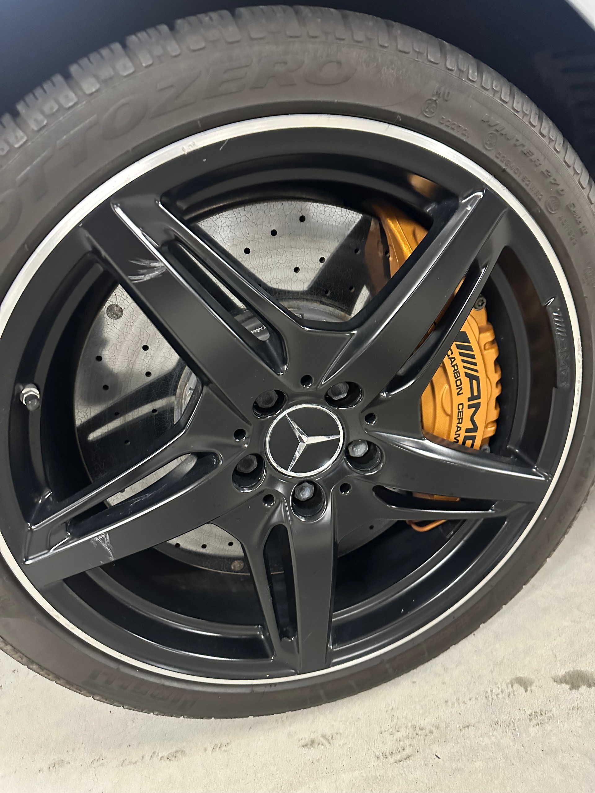 MERCEDES-BENZ AMG GT S Speedshift DCT-image-3