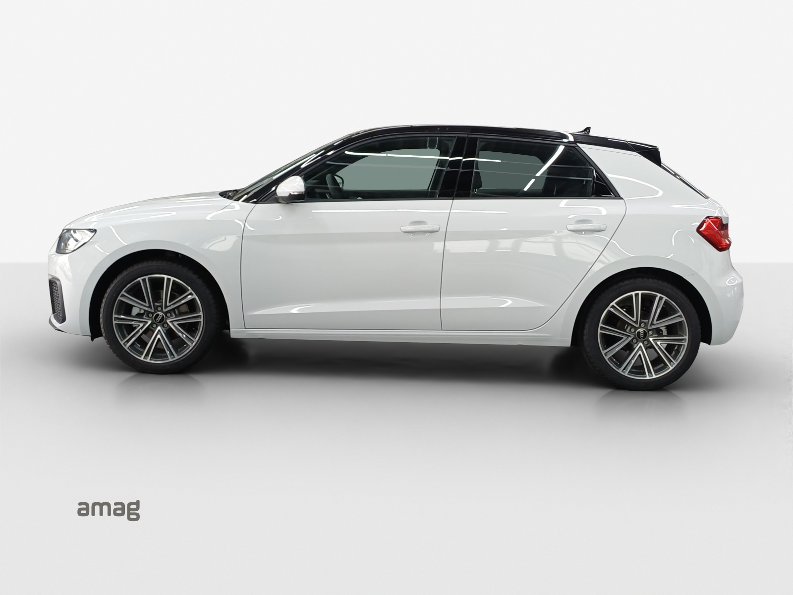 AUDI A1 Sportback 30 TFSI Attraction S-tronic-image-1