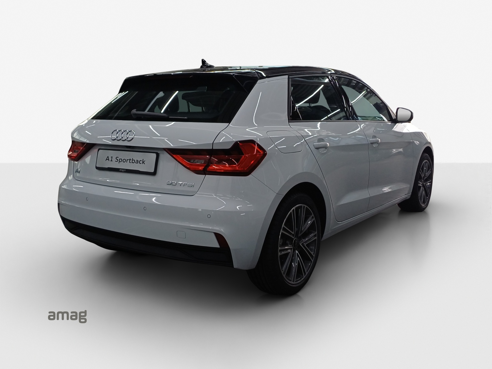 AUDI A1 Sportback 30 TFSI Attraction S-tronic-image-4