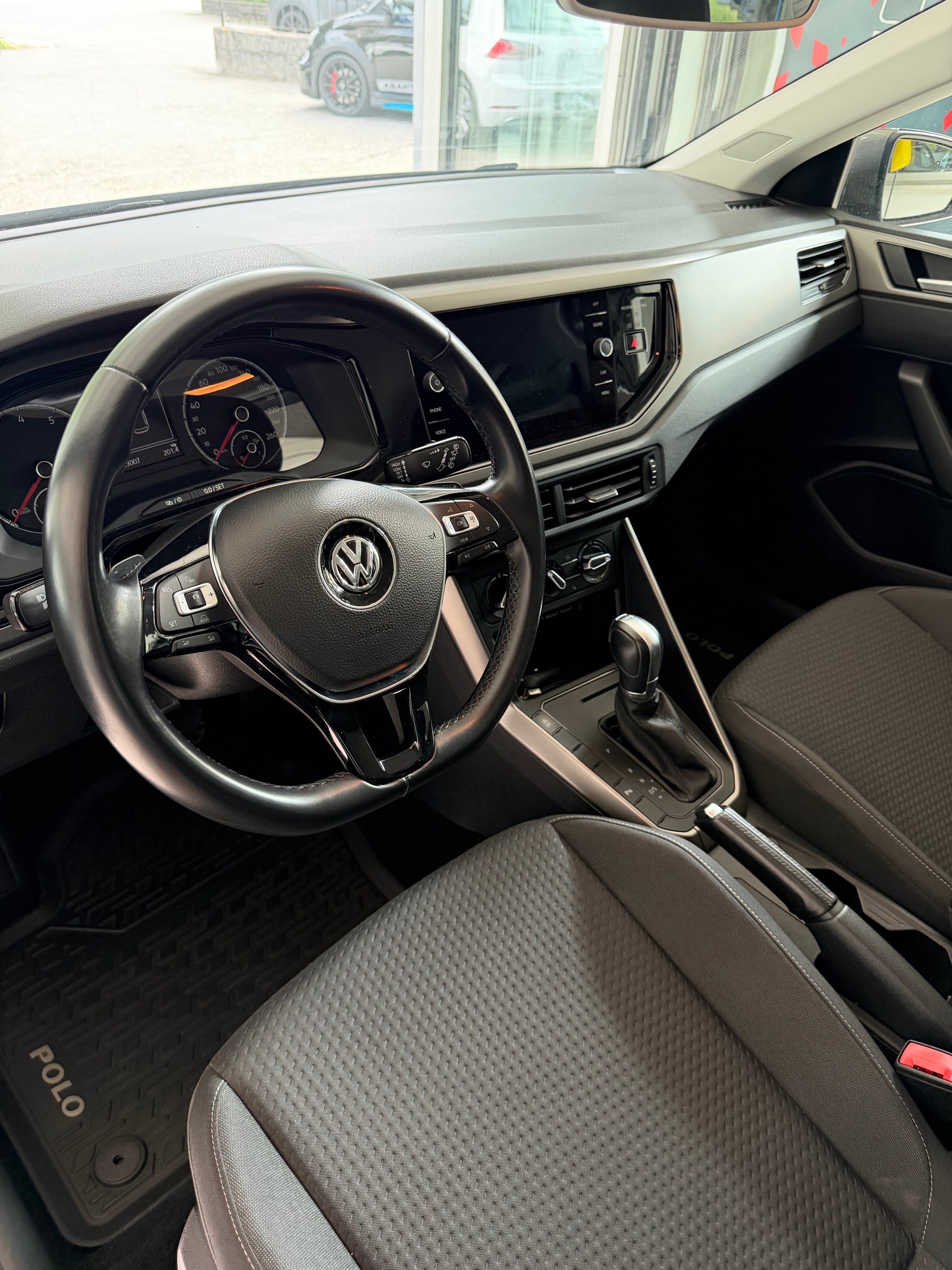 VW Polo 1.0 TSI BMT Comfortline DSG-image-9