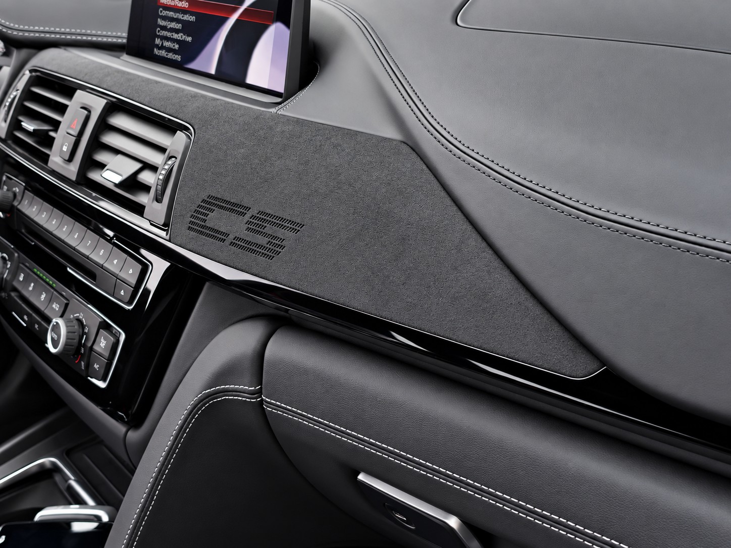 BMW M4 CS Coupé-image-8