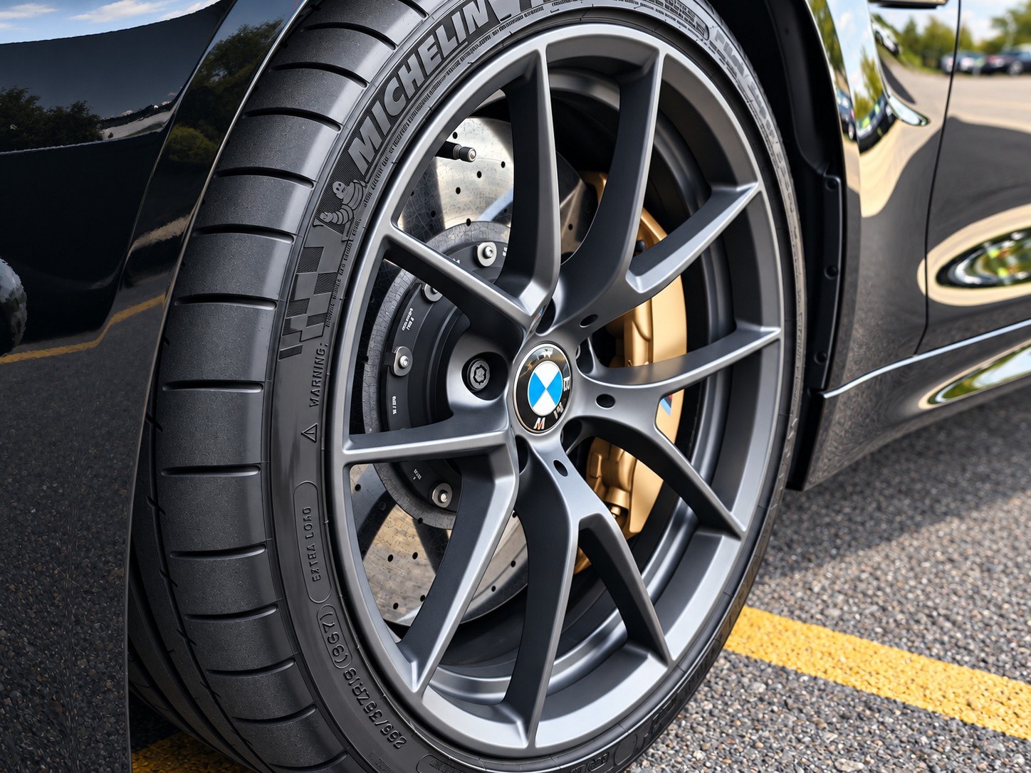 BMW M4 CS Coupé-image-13
