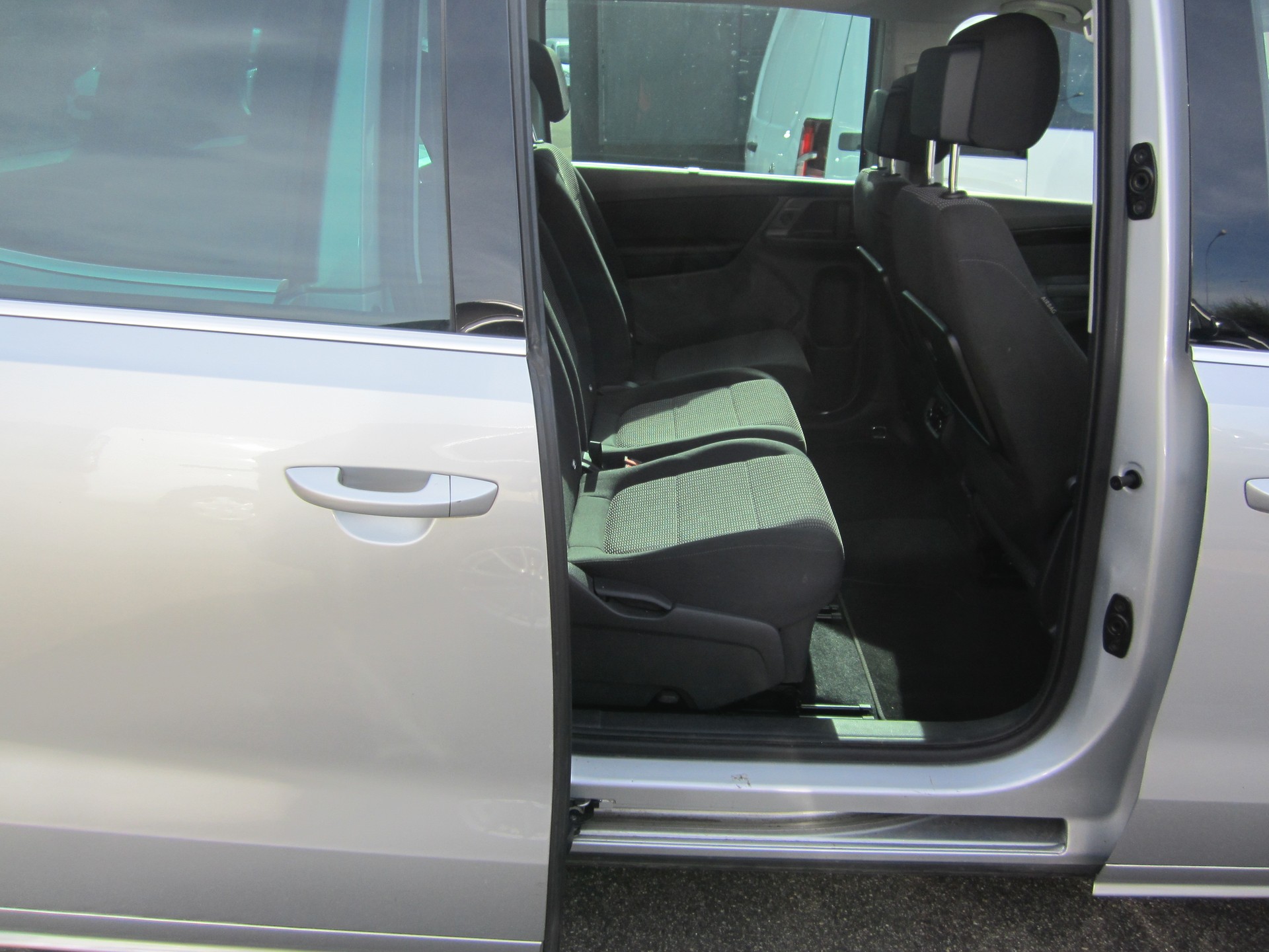 SEAT Alhambra 2.0 TDI DSG Style-image-4