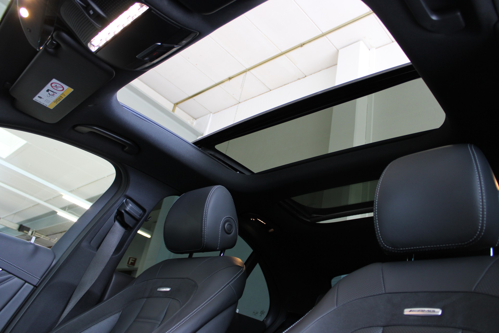 MERCEDES-BENZ AMG E 53 4Matic+ Speedshift 9G-TCT-image-15