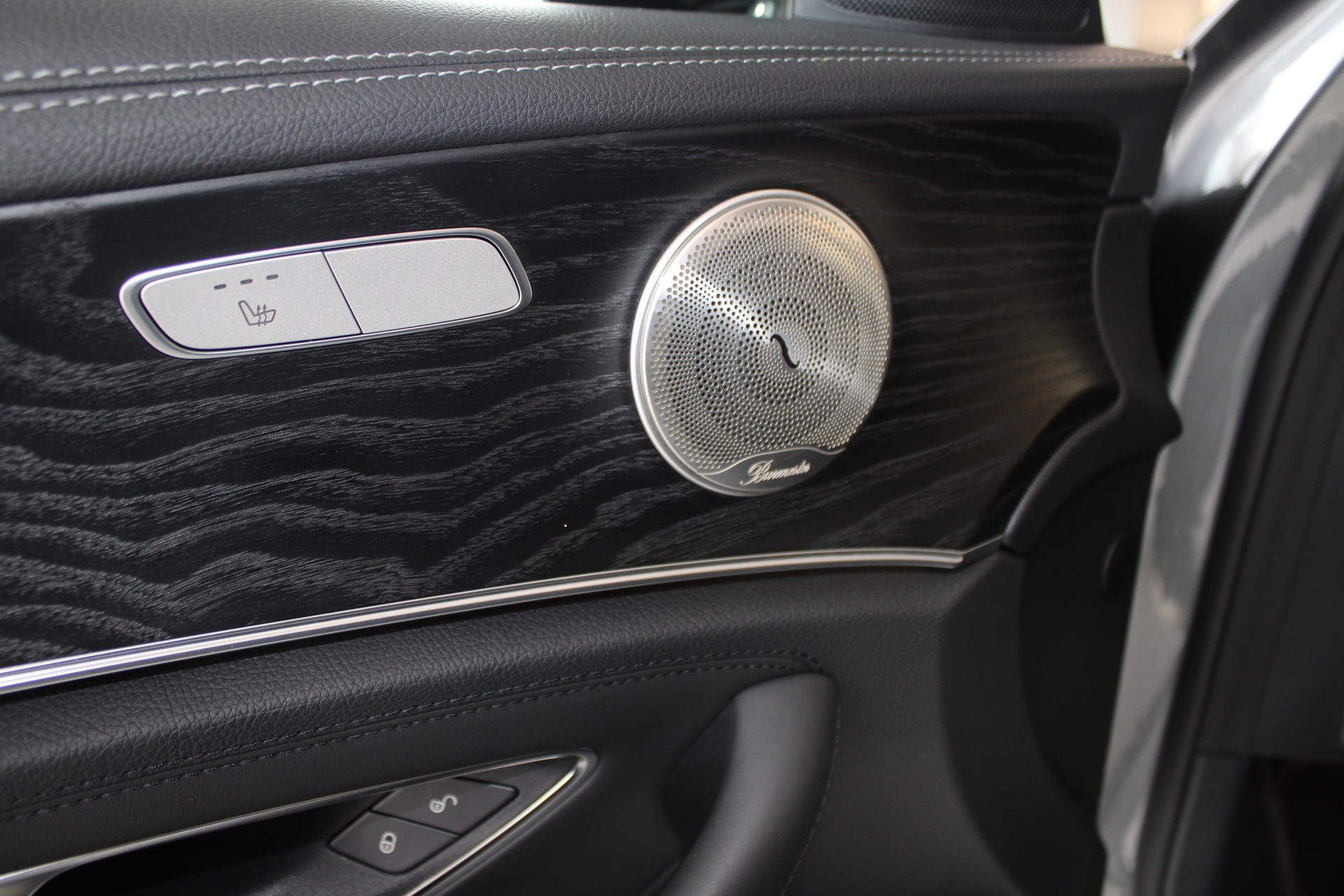 MERCEDES-BENZ AMG E 53 4Matic+ Speedshift 9G-TCT-image-25
