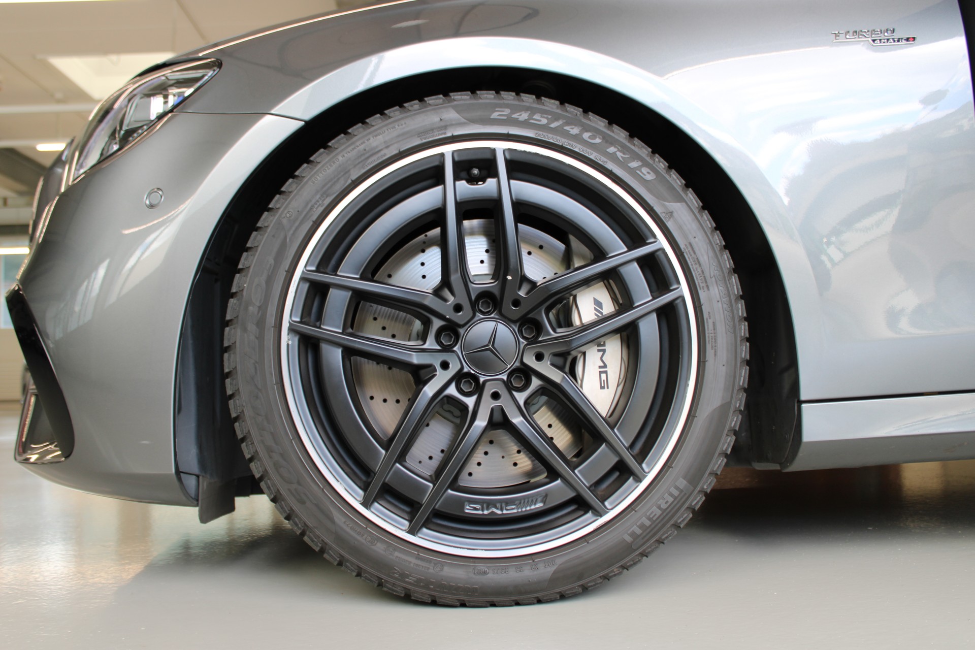 MERCEDES-BENZ AMG E 53 4Matic+ Speedshift 9G-TCT-image-28