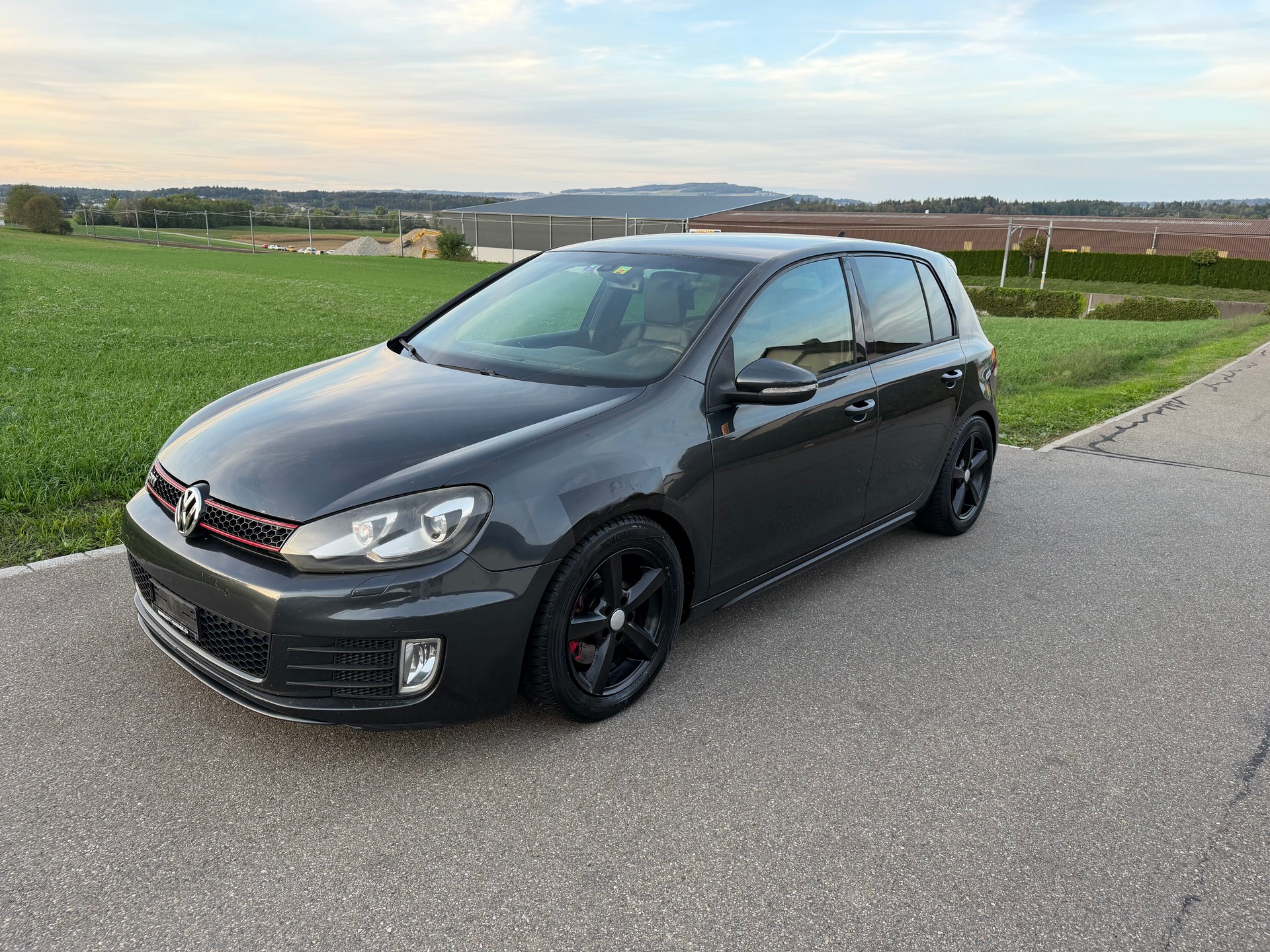 VW Golf 2.0 TSI GTI-image-8