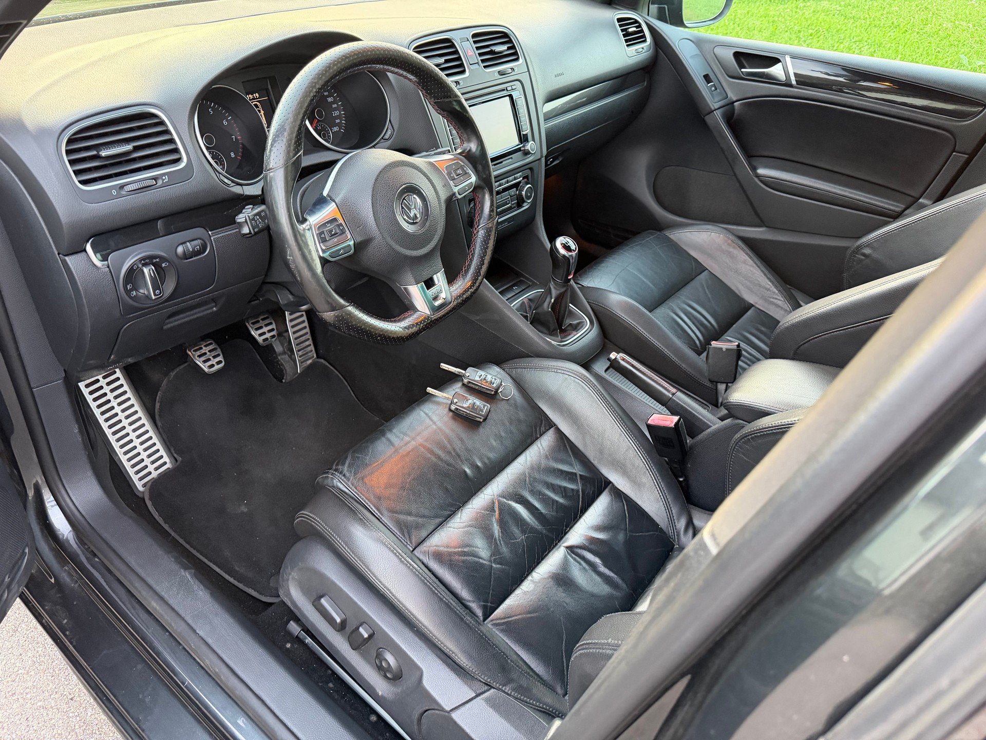 VW Golf 2.0 TSI GTI-image-12