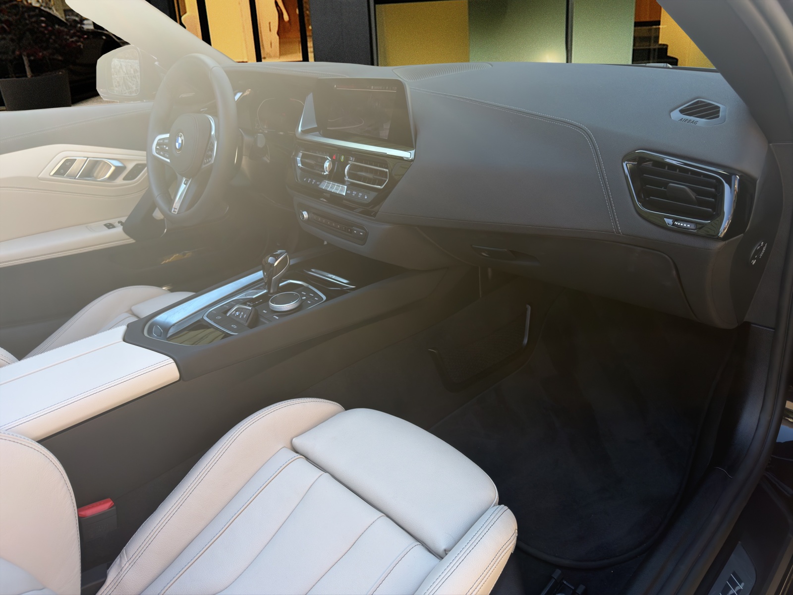BMW Z4 20i sDrive / CH-Fahrzeug mit Gratis Service-image-12