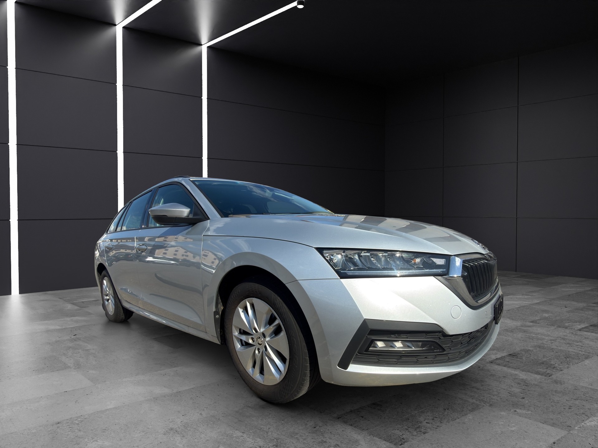 SKODA Octavia Combi 2.0 TDI DSG Ambition-showroom-element-2