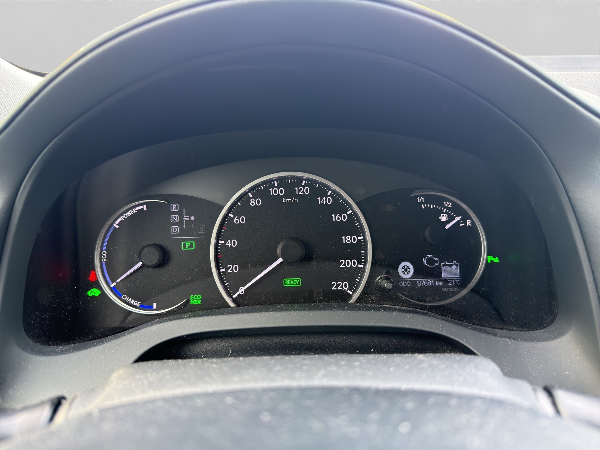 LEXUS CT 200h 1.8 excellence CVT-image-13