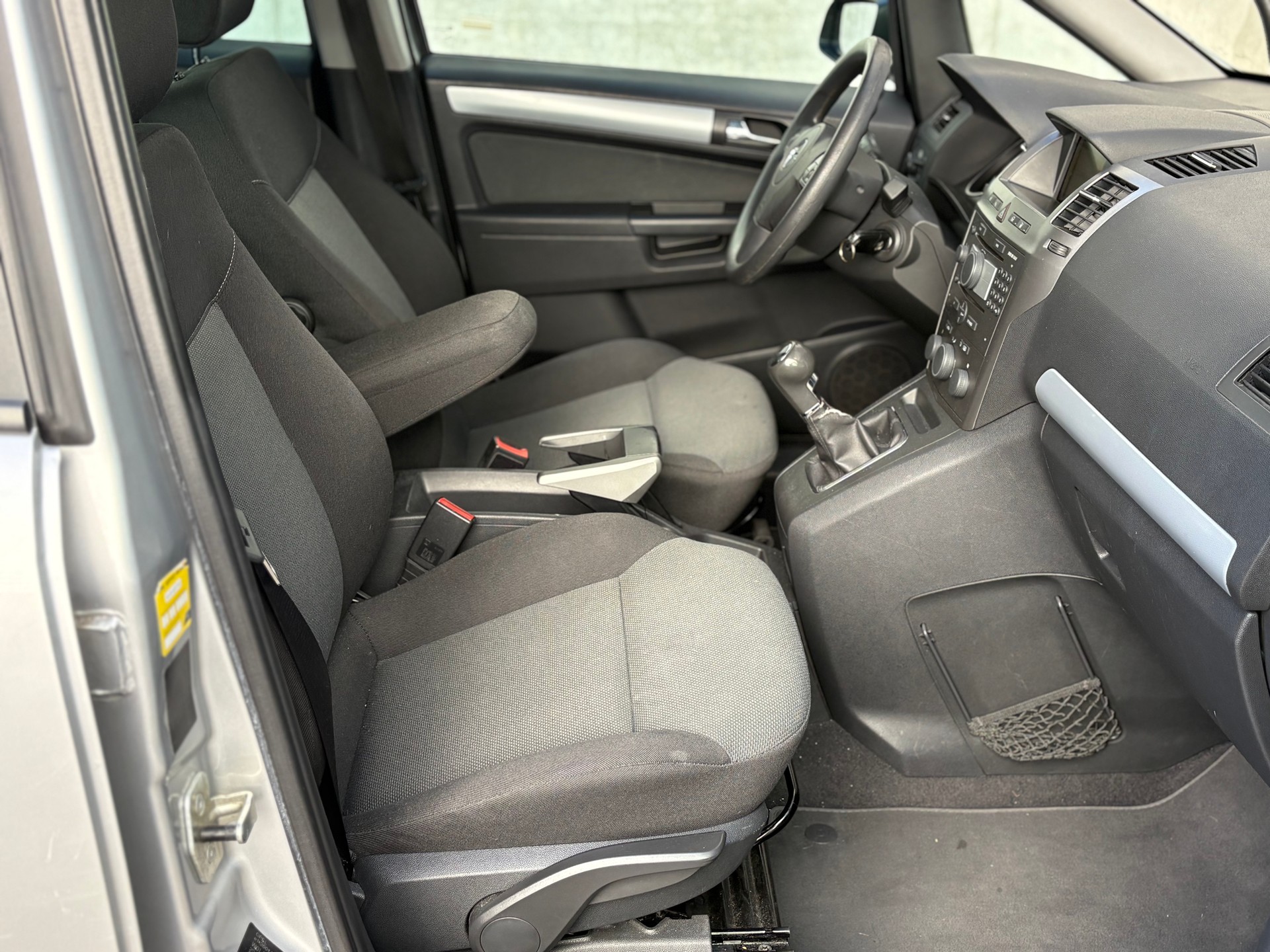 OPEL Zafira 1.6i 16V CNG-image-10