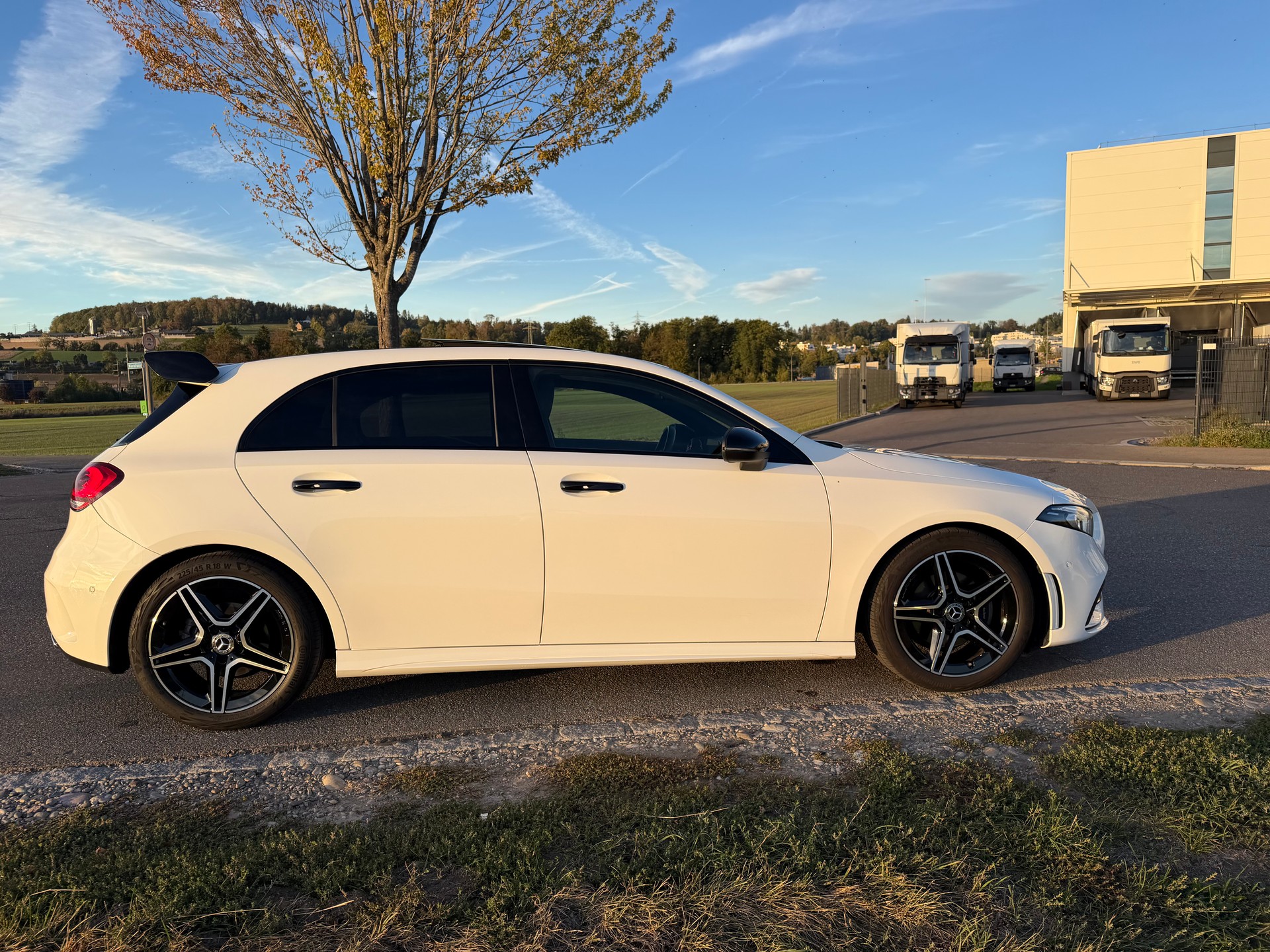 MERCEDES-BENZ A 180*** AMG Line***7G-DCT-image-11
