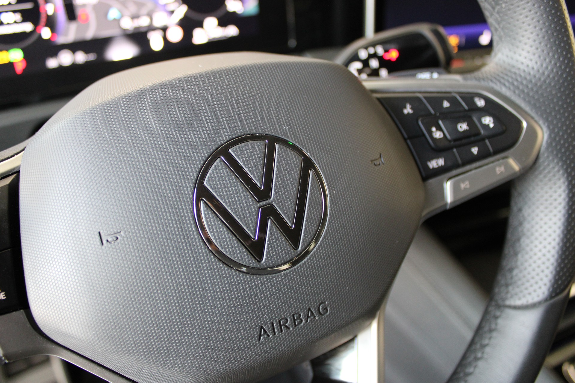 VW Tiguan 1.5 TSI evo2 mHEV R-Line DSG-image-17
