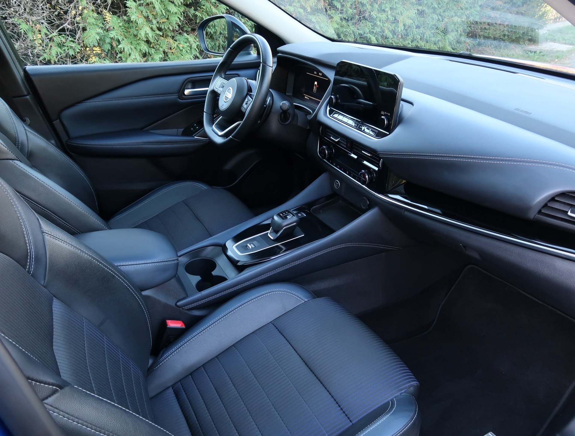 NISSAN Qashqai 1.3 DIG-T MHEV Tekna Xtronic-image-14