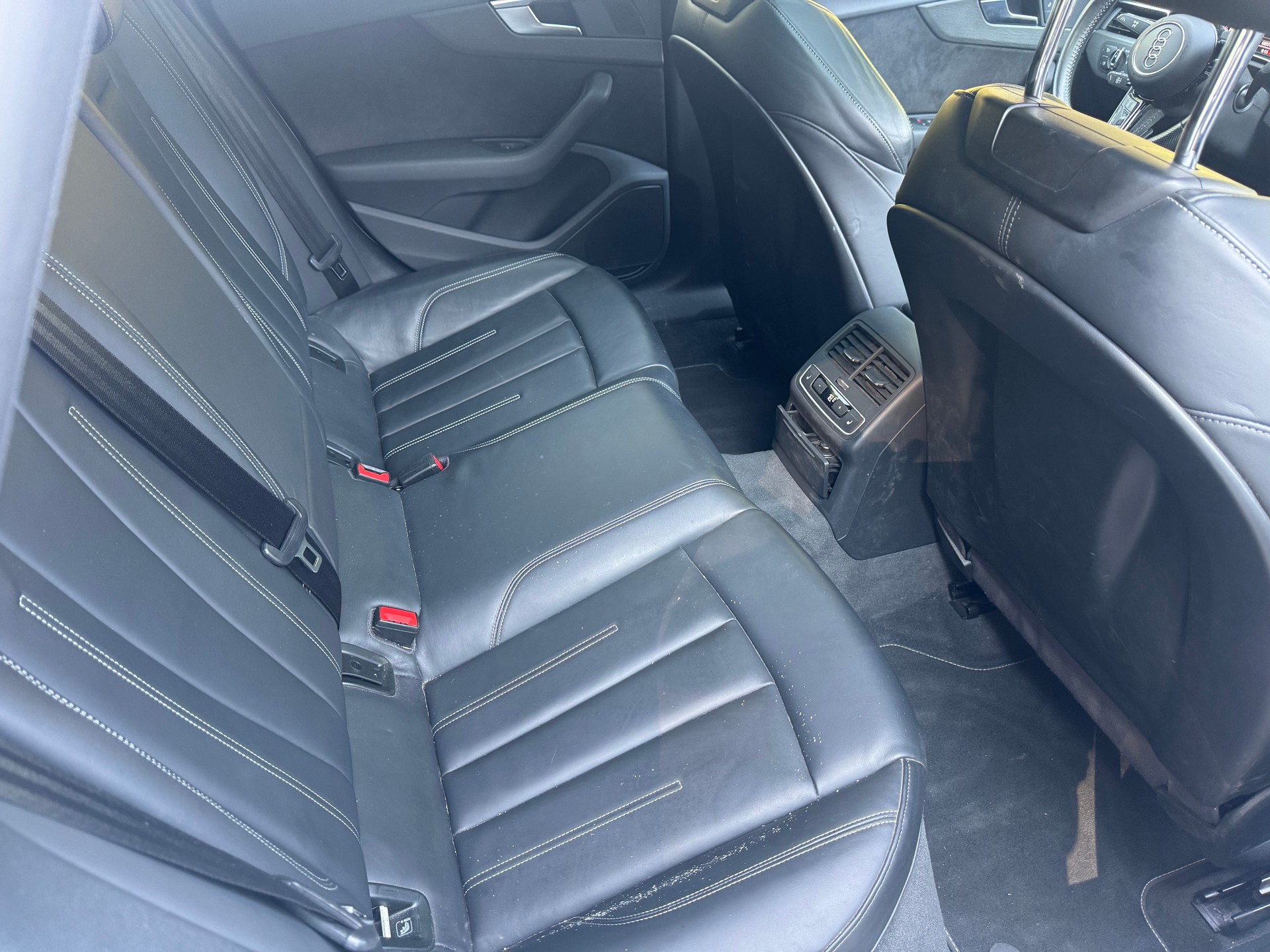 AUDI A5 Sportback 2.0 TDI Sport quattro S-tronic-image-8