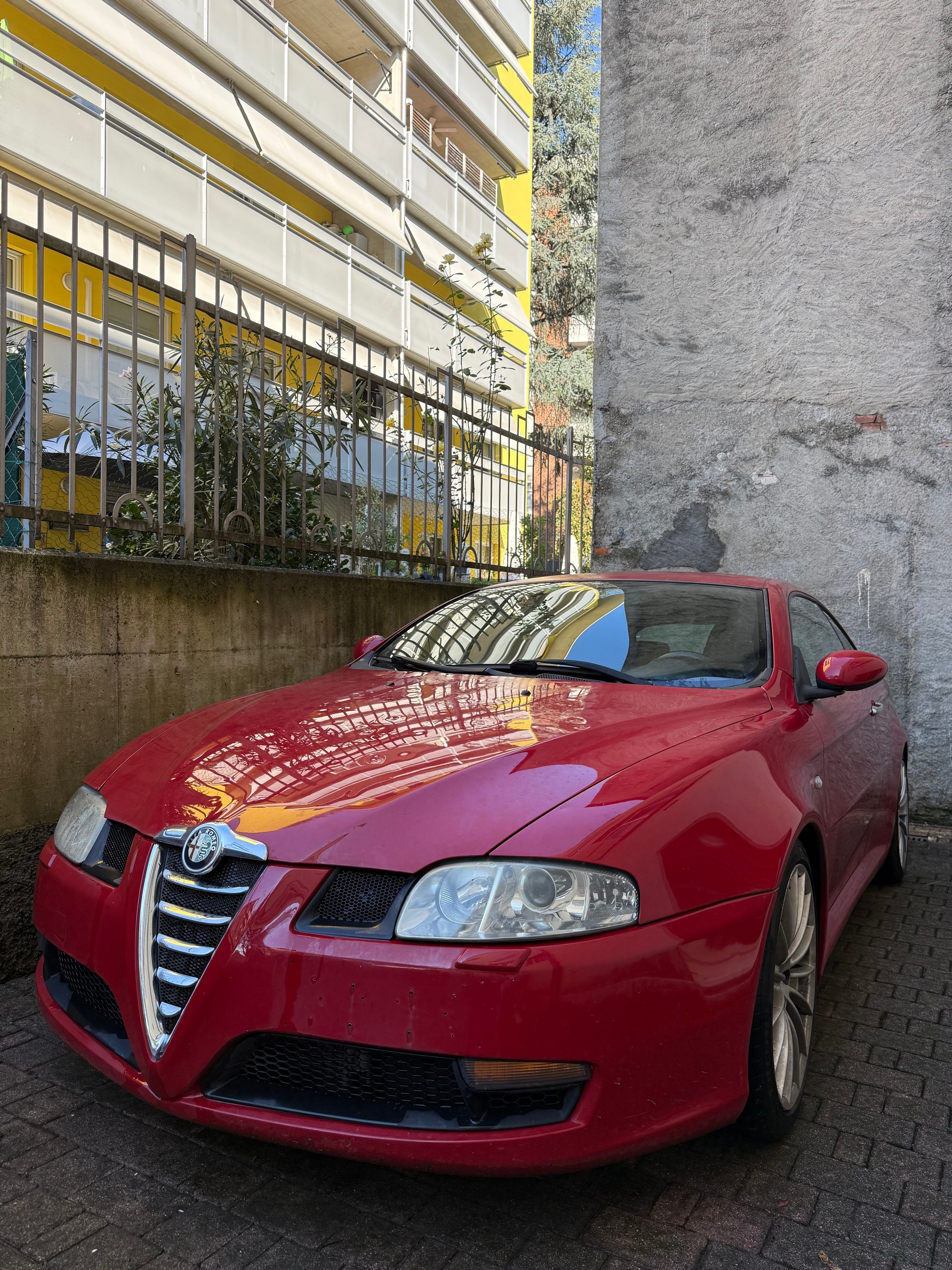 ALFA ROMEO 3.2 V6 24V Distinctive-image-1