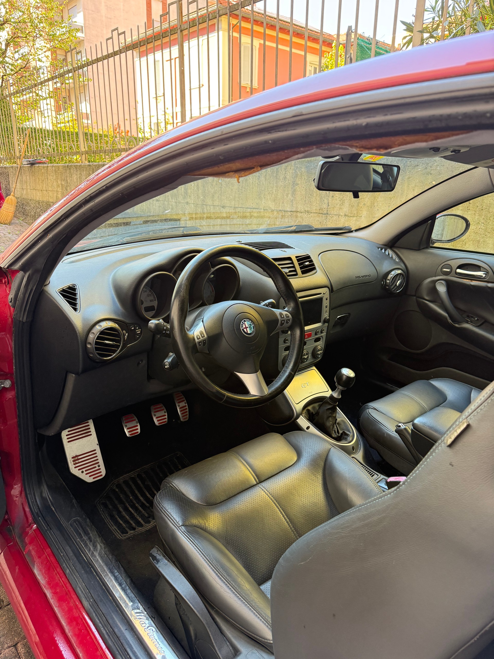 ALFA ROMEO 3.2 V6 24V Distinctive-image-4