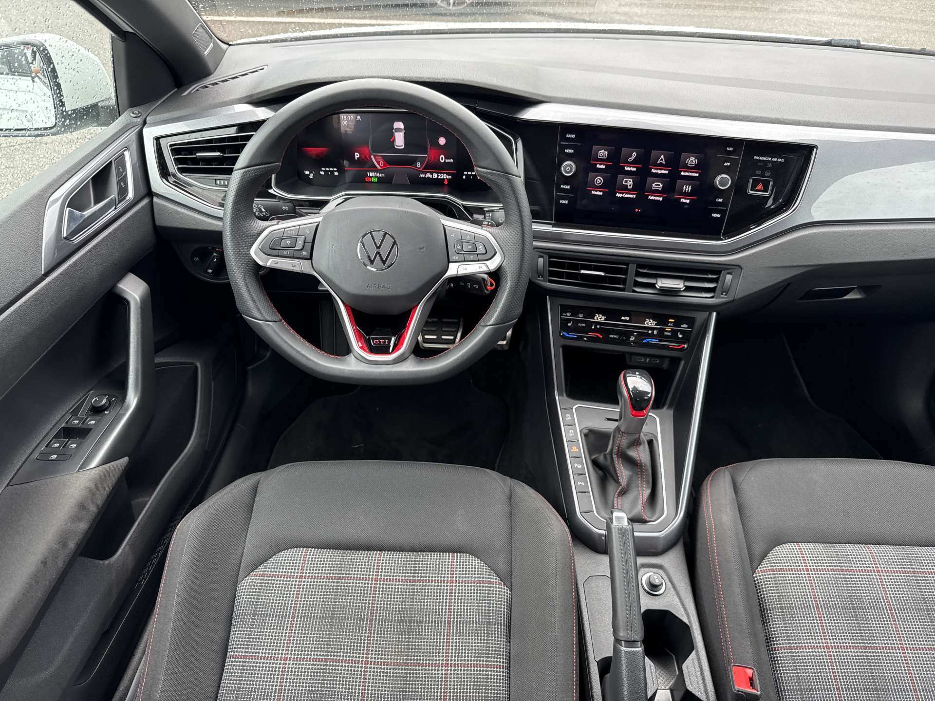 VW Polo 2.0 TSi GTi 207PS DSG-Automat-image-4