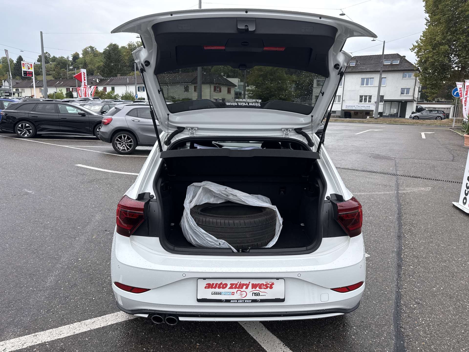 VW Polo 2.0 TSi GTi 207PS DSG-Automat-image-7