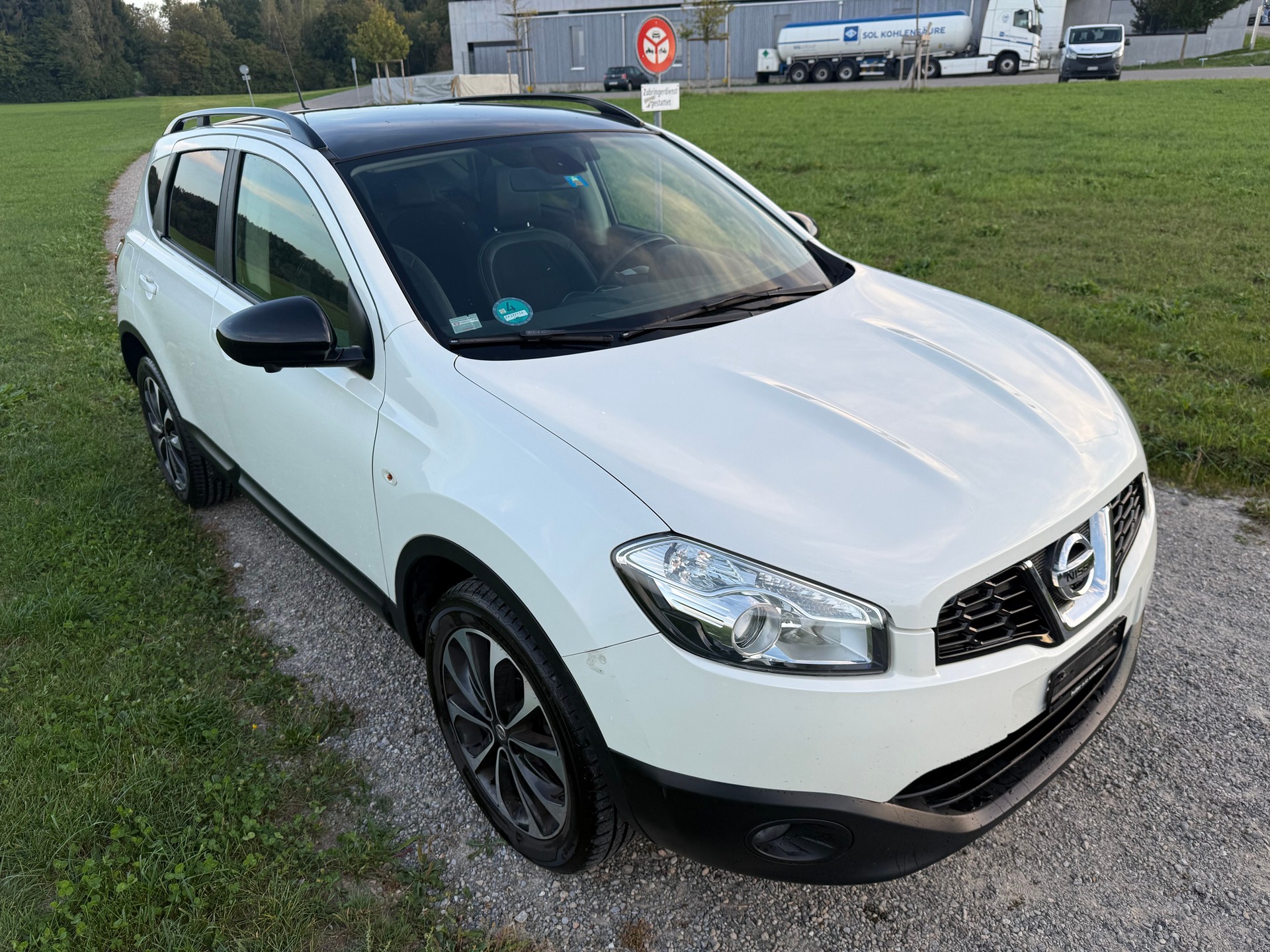 NISSAN Qashqai 2.0 tekna XTronic CVT-showroom-element-1