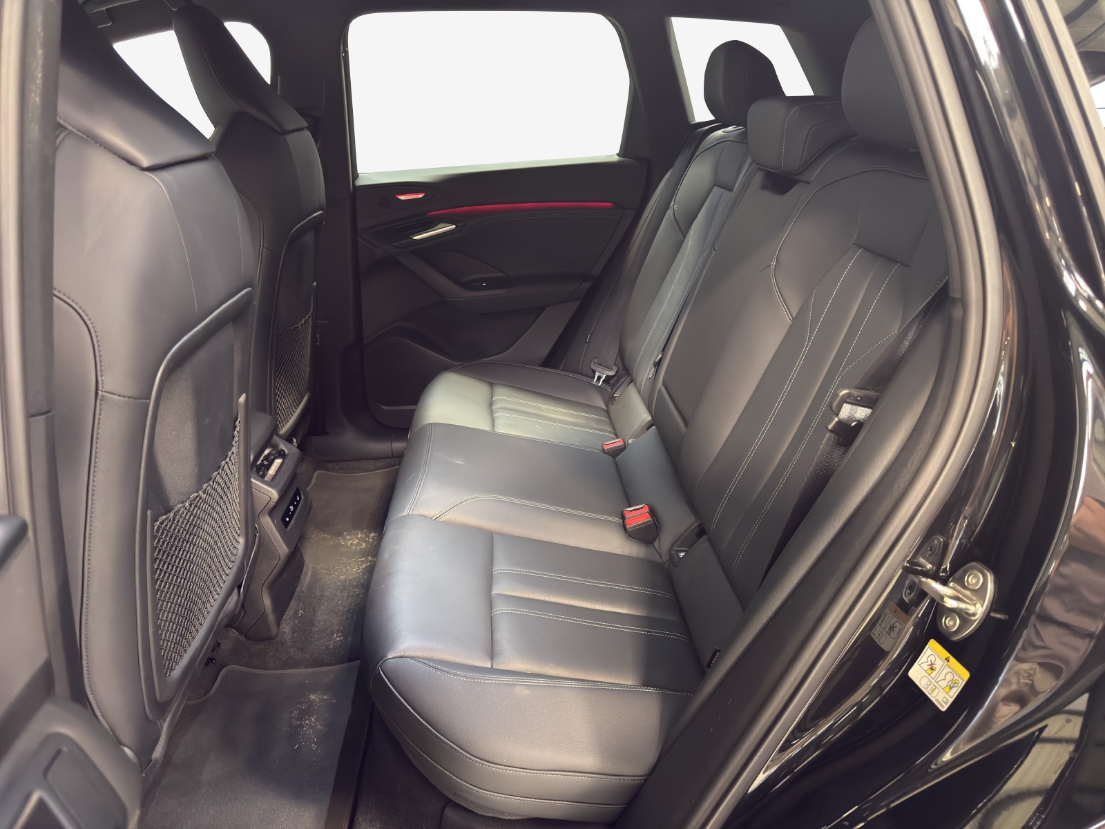 AUDI Q6 e-tron quattro-image-12