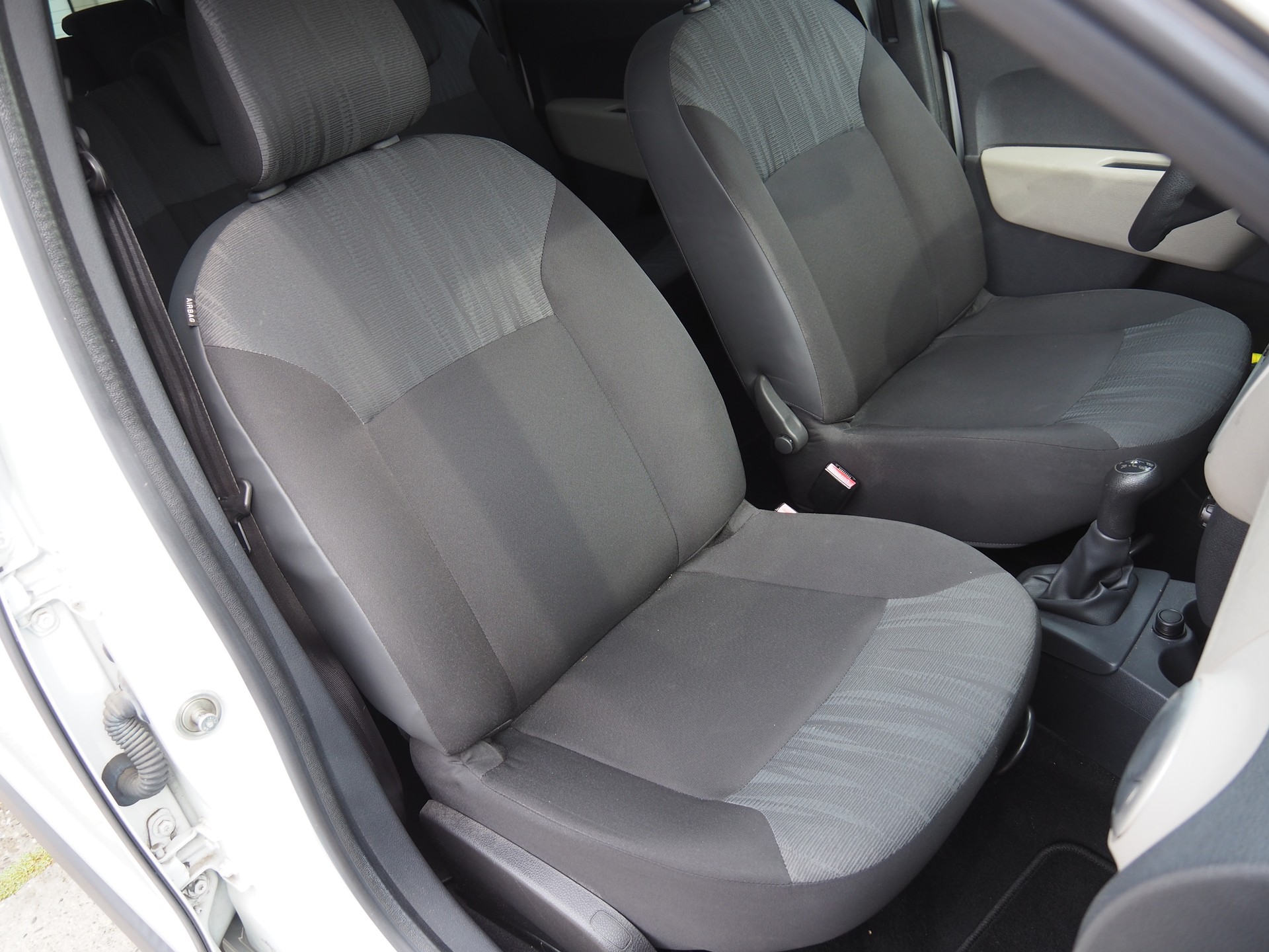 DACIA Lodgy 1.6 Ambiance-image-13