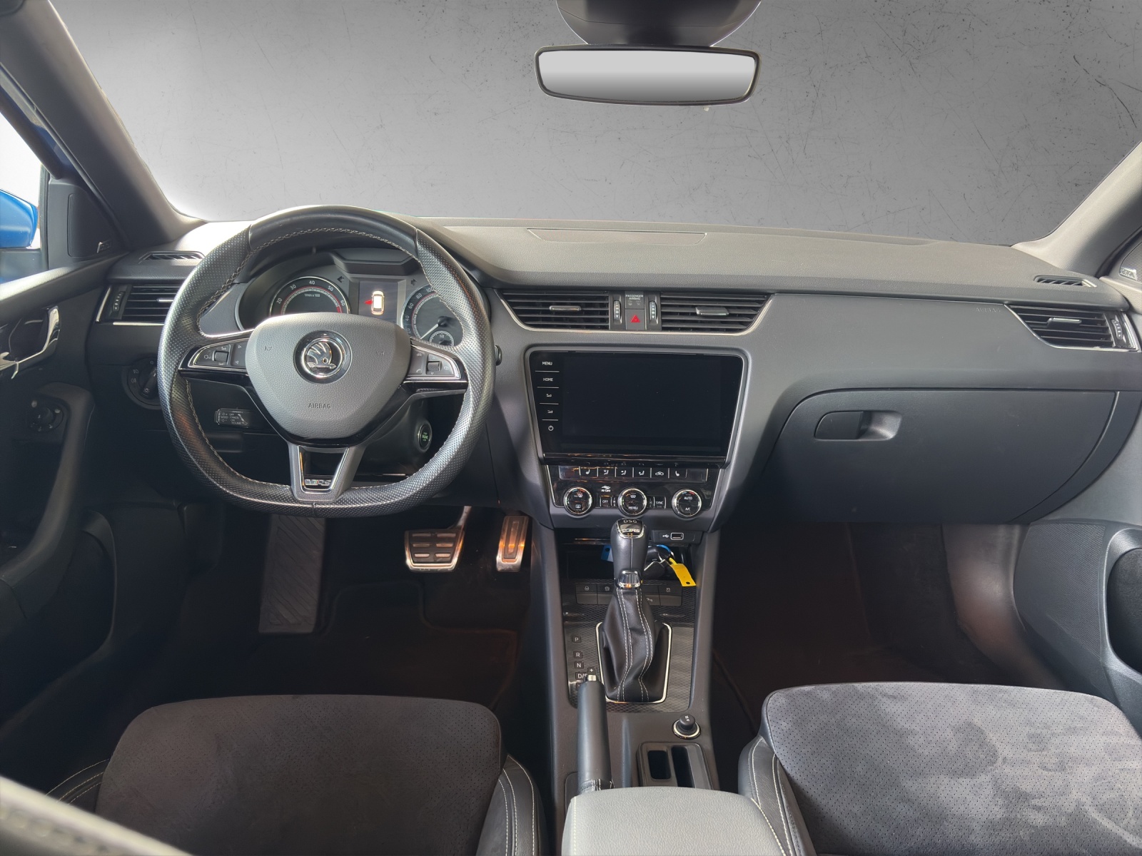 SKODA Octavia Combi 2.0 TSI RS DSG-image-3