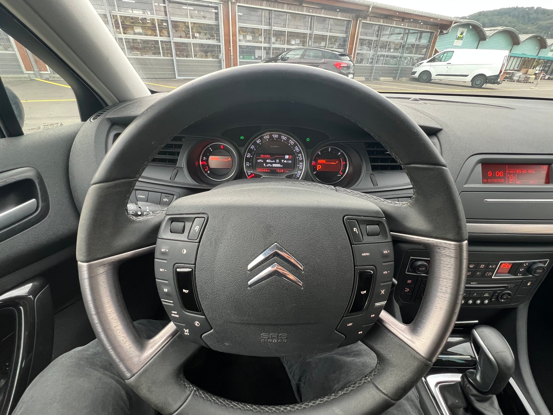 CITROEN C5 Tourer 2.0 HDi Premium Automatic-image-13