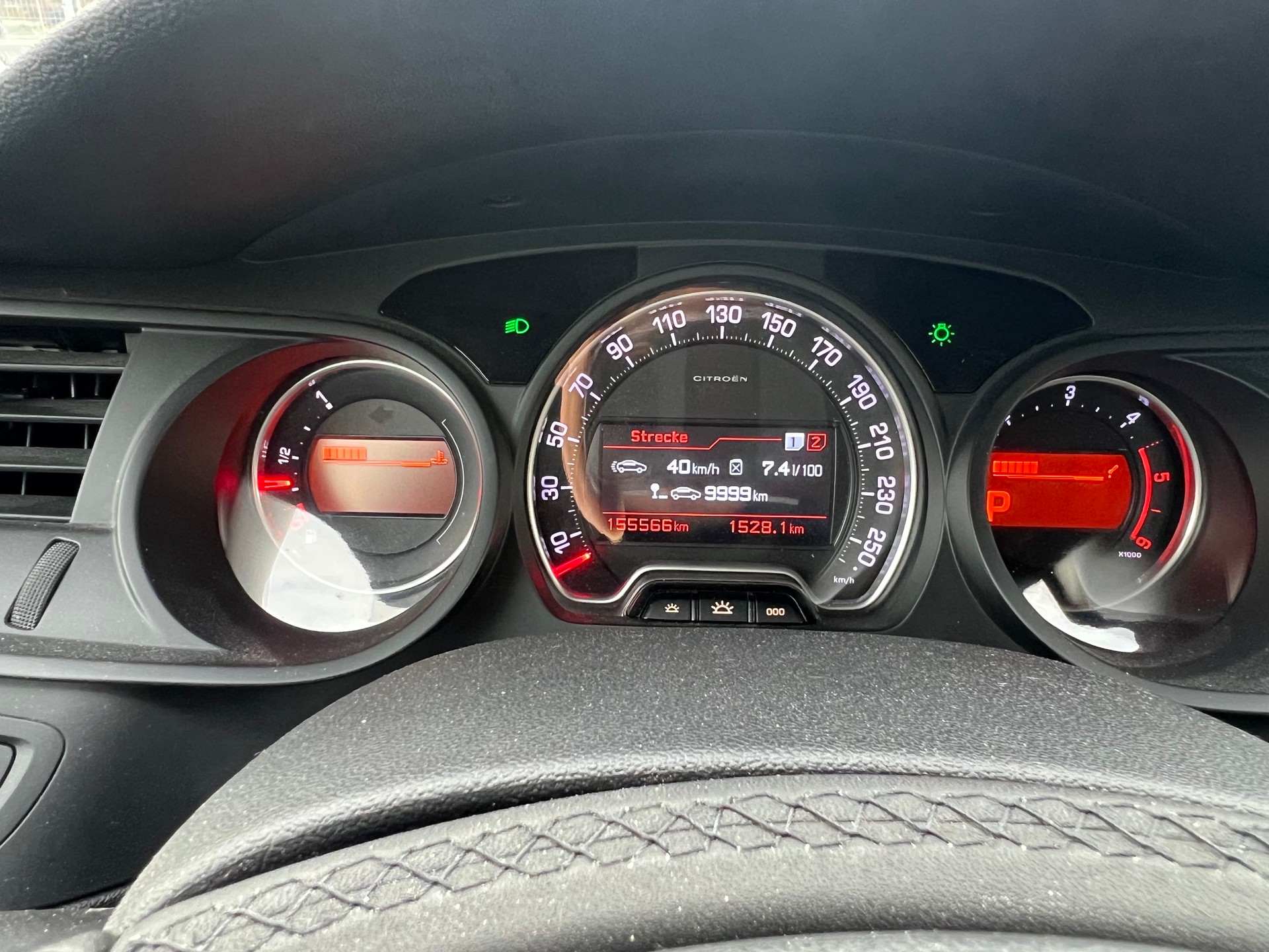 CITROEN C5 Tourer 2.0 HDi Premium Automatic-image-14