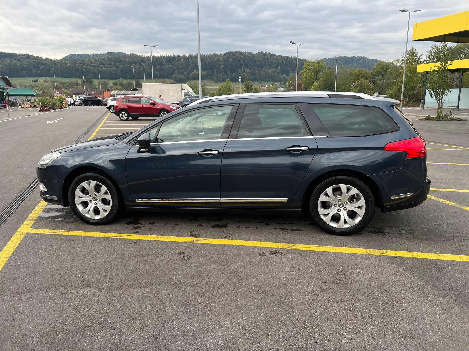 CITROEN C5 Tourer 2.0 HDi Premium Automatic-image-8