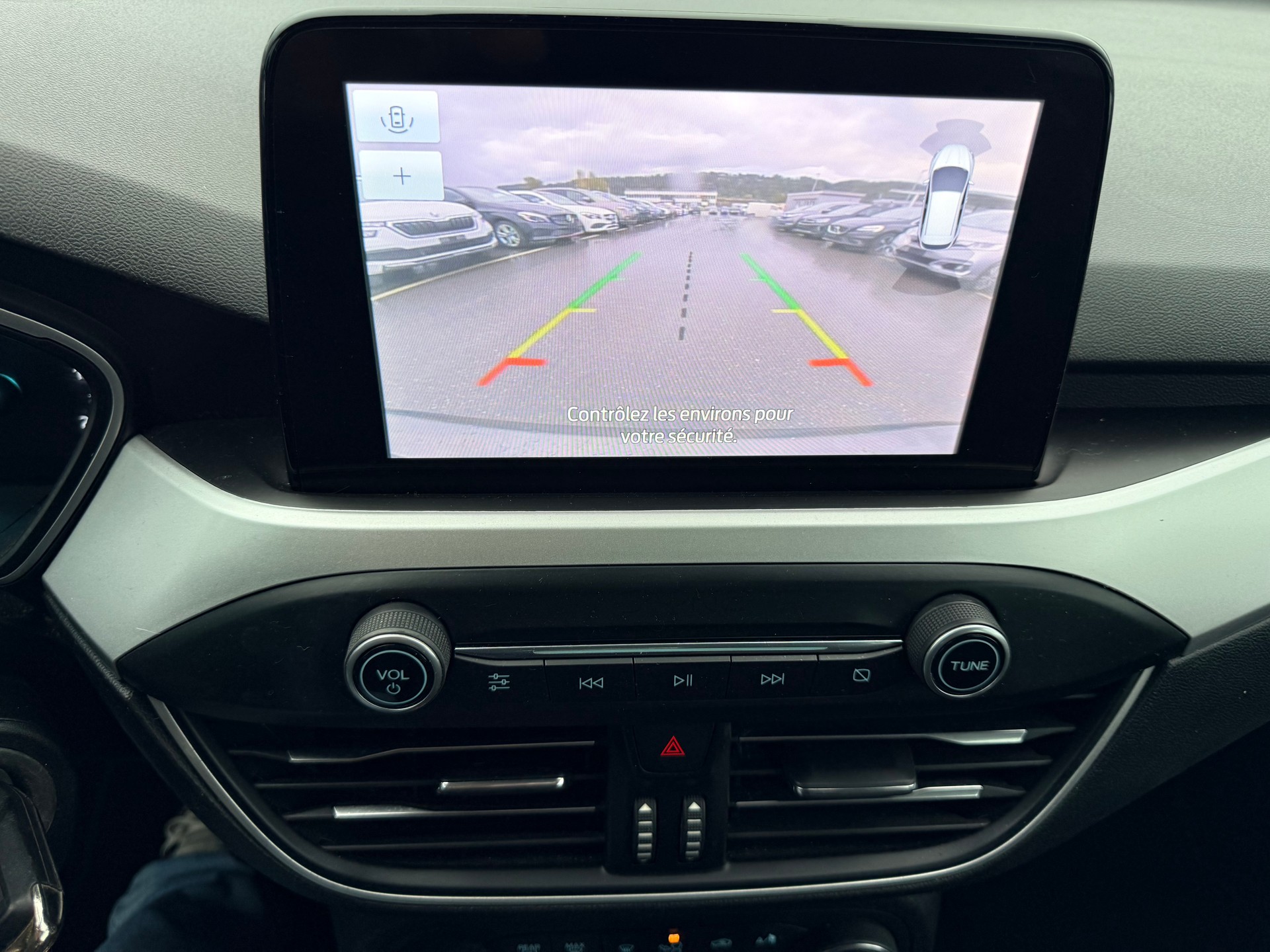 FORD Focus 1.0 SCTi Titanium Automatic-image-15