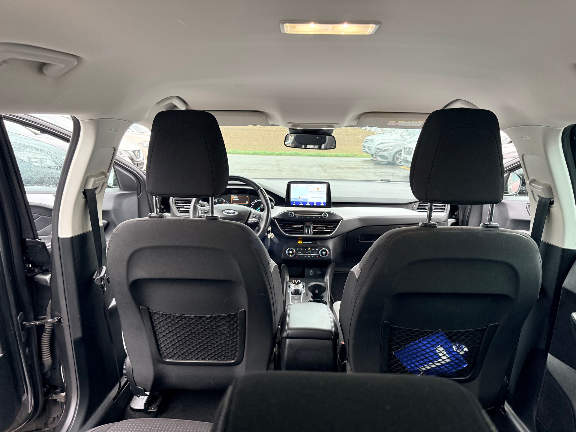 FORD Focus 1.0 SCTi Titanium Automatic-image-11