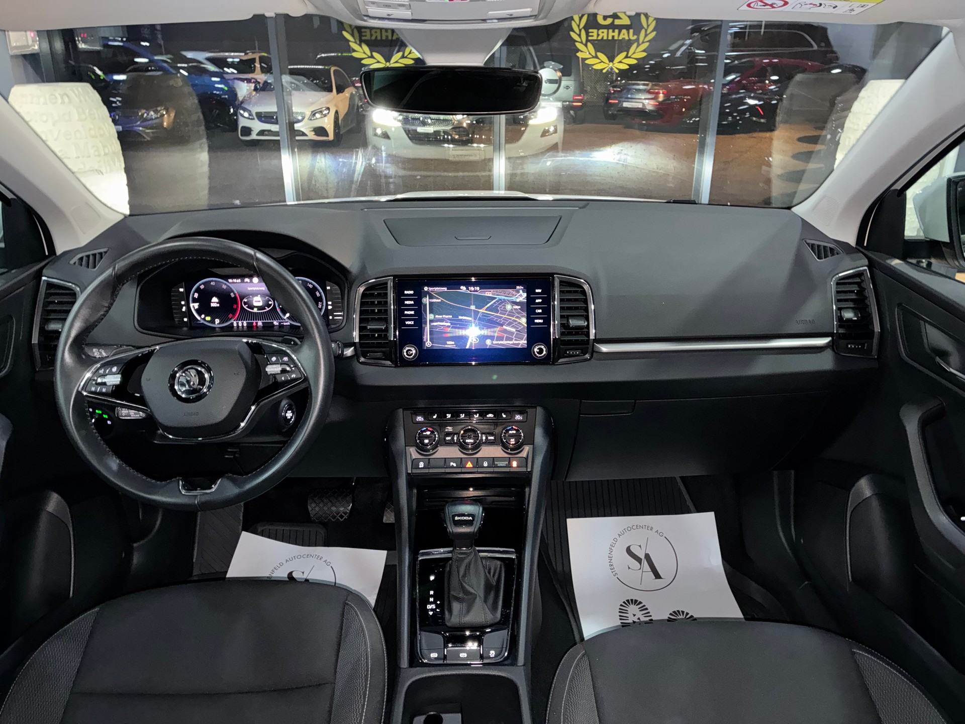 SKODA Karoq 1.5 TSI Ambition DSG-image-7