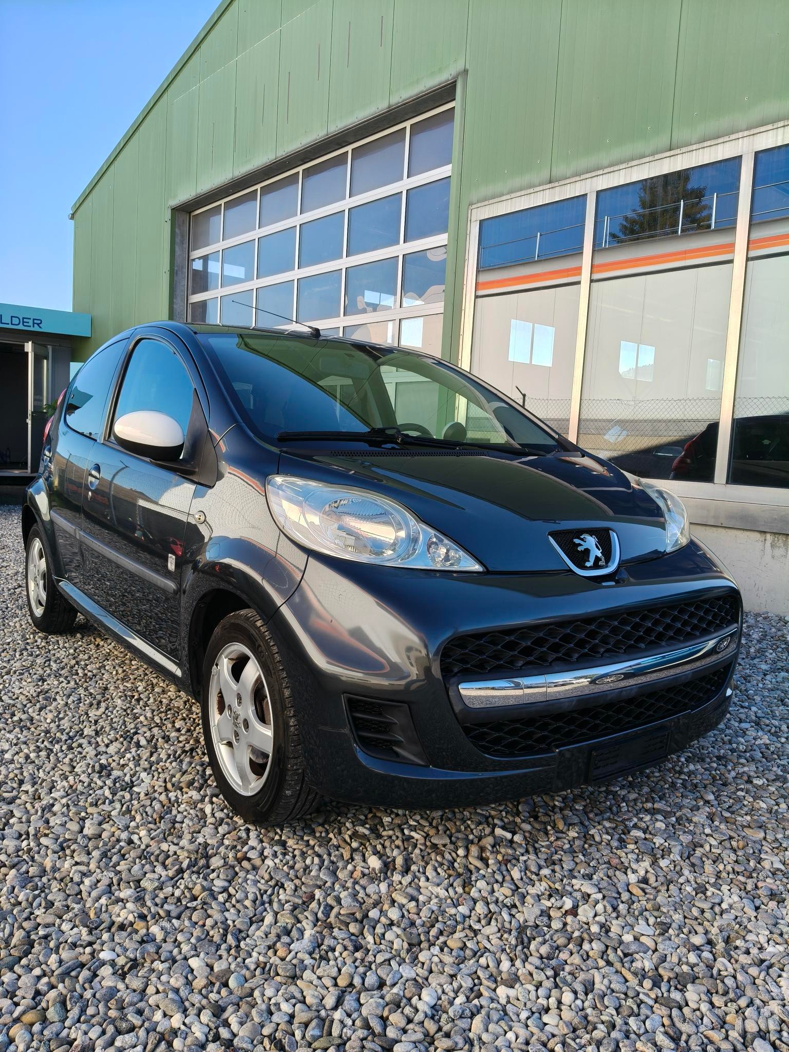 Car photo