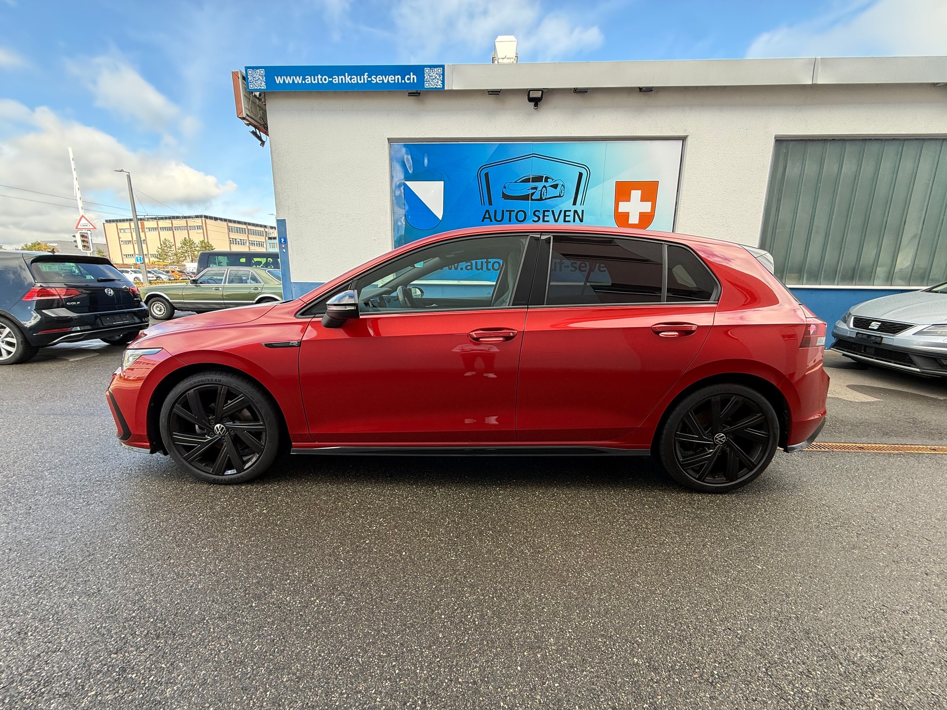 VW Golf 1.5 eTSI mHEV ACT R-Line DSG-image-2