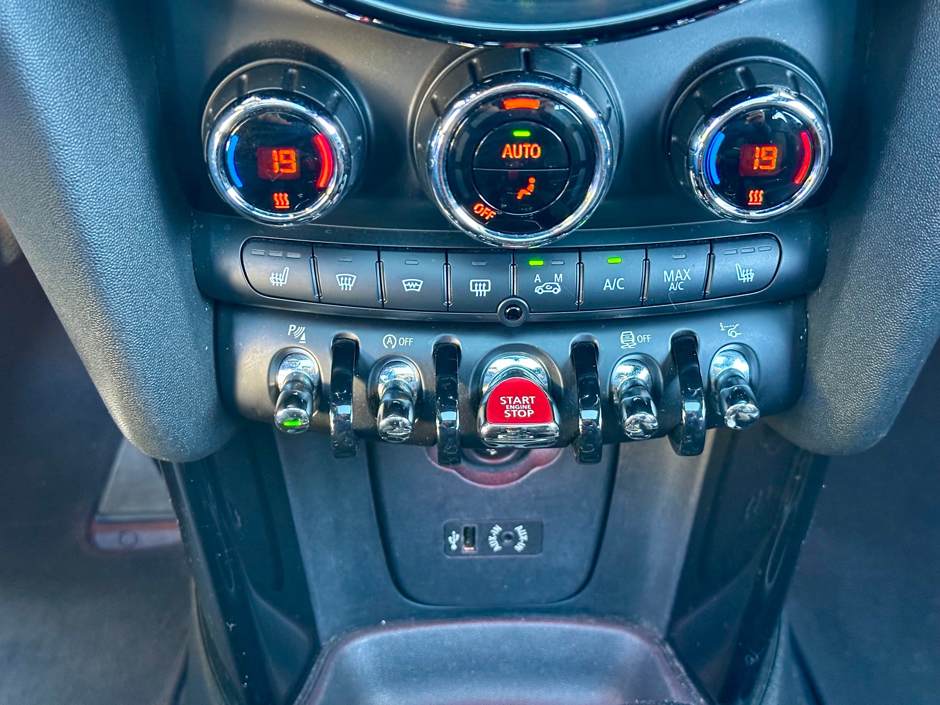 MINI Cooper S Steptronic-image-10